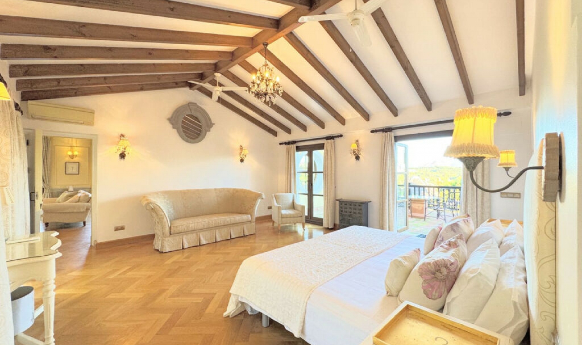 Resale - House -
Sotogrande Alto