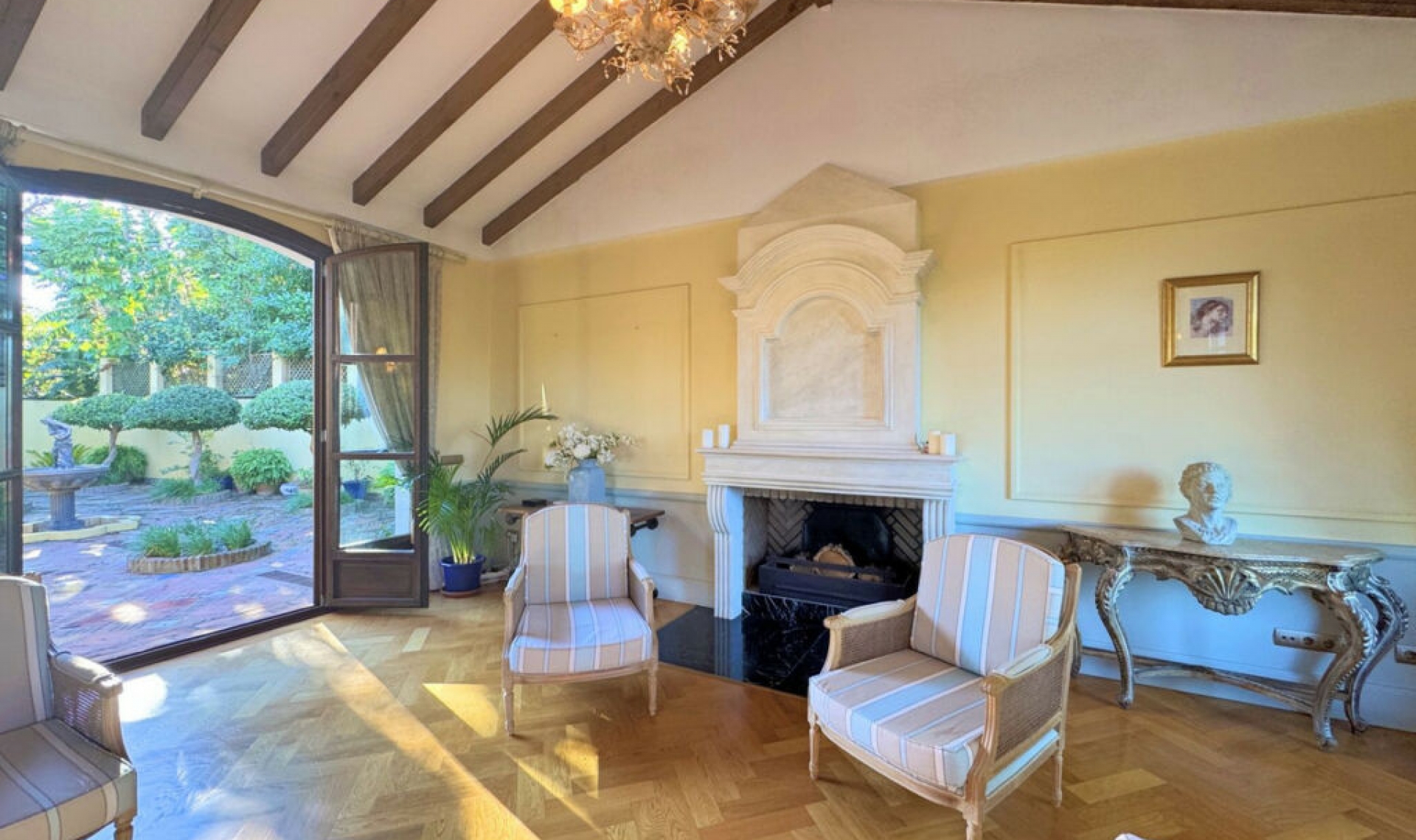 Resale - House -
Sotogrande Alto