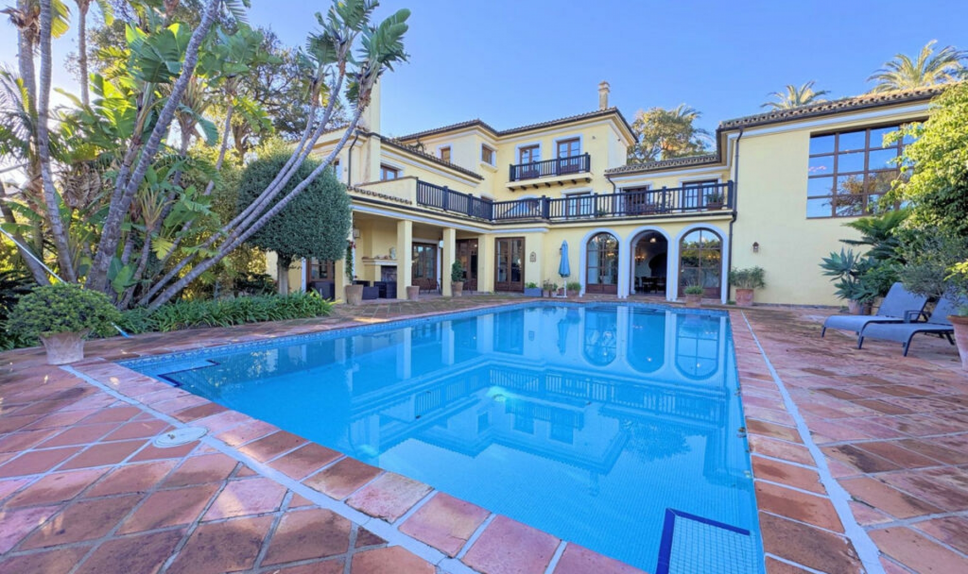 Resale - House -
Sotogrande Alto