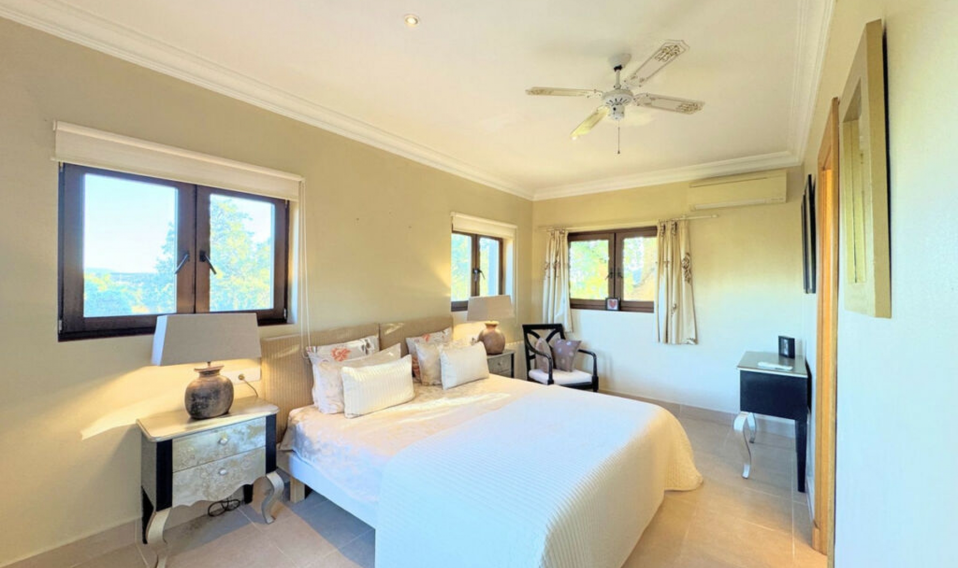 Resale - House -
Sotogrande Alto