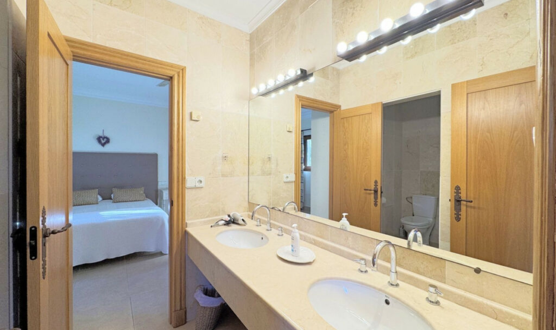 Resale - House -
Sotogrande Alto