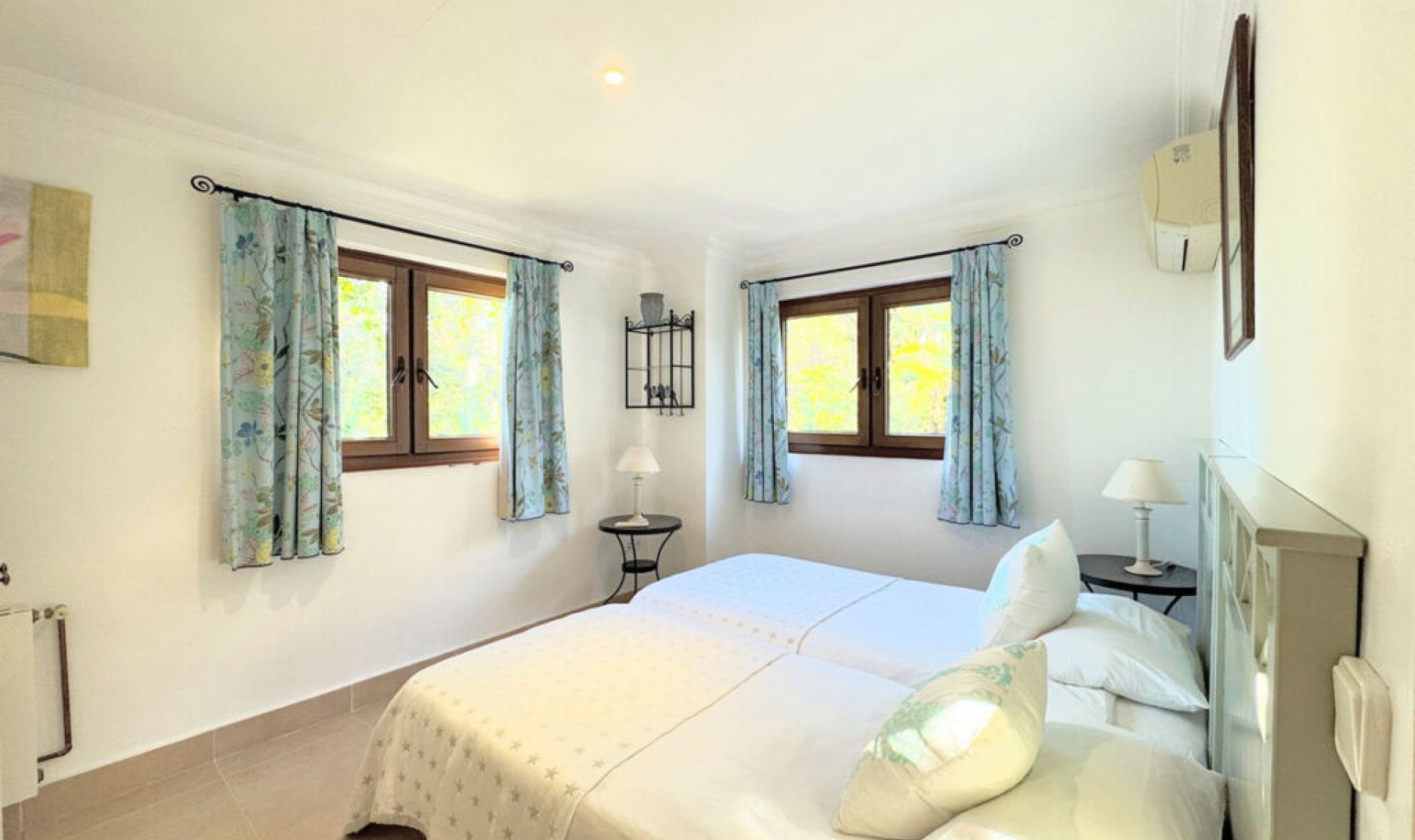 Resale - House -
Sotogrande Alto