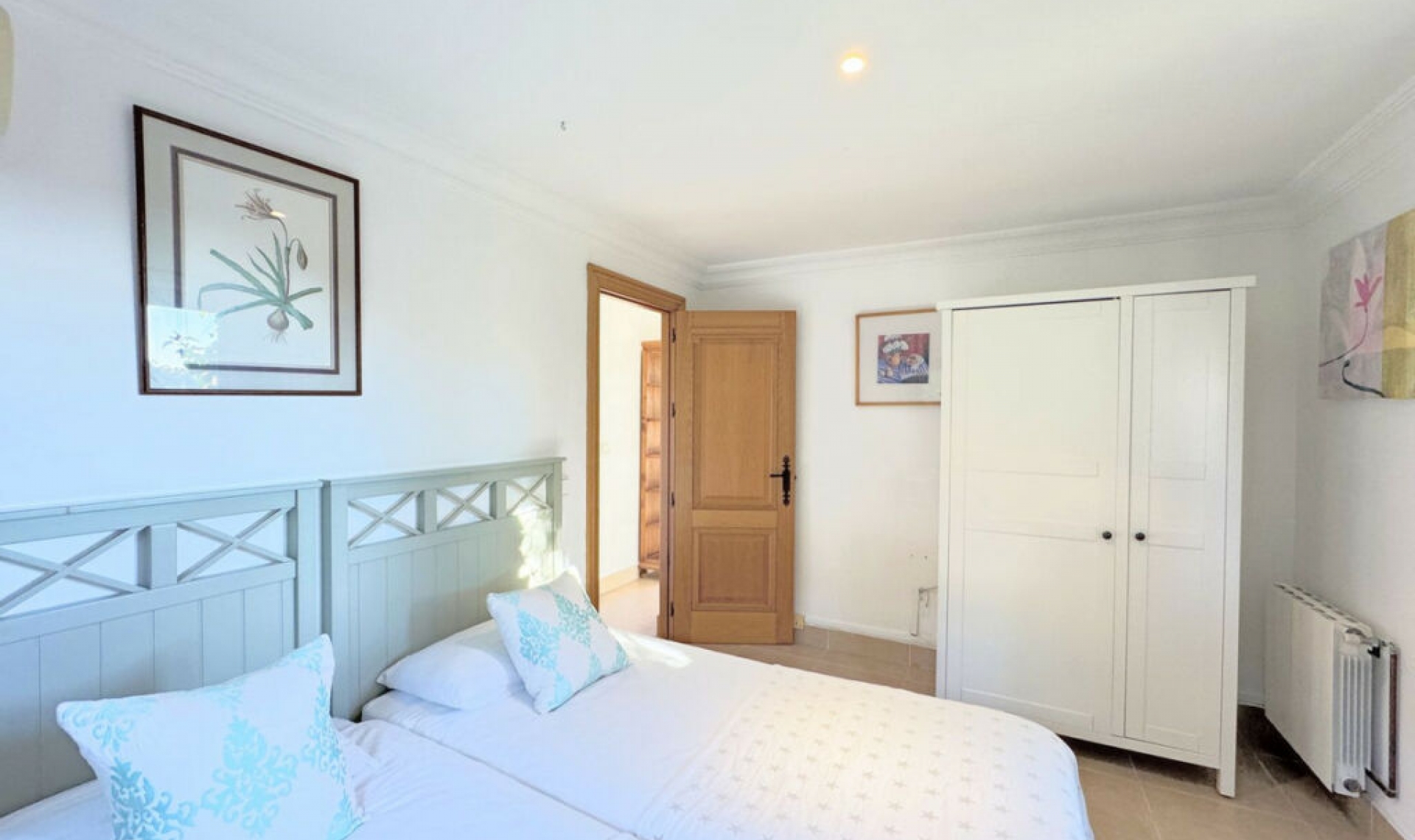 Resale - House -
Sotogrande Alto