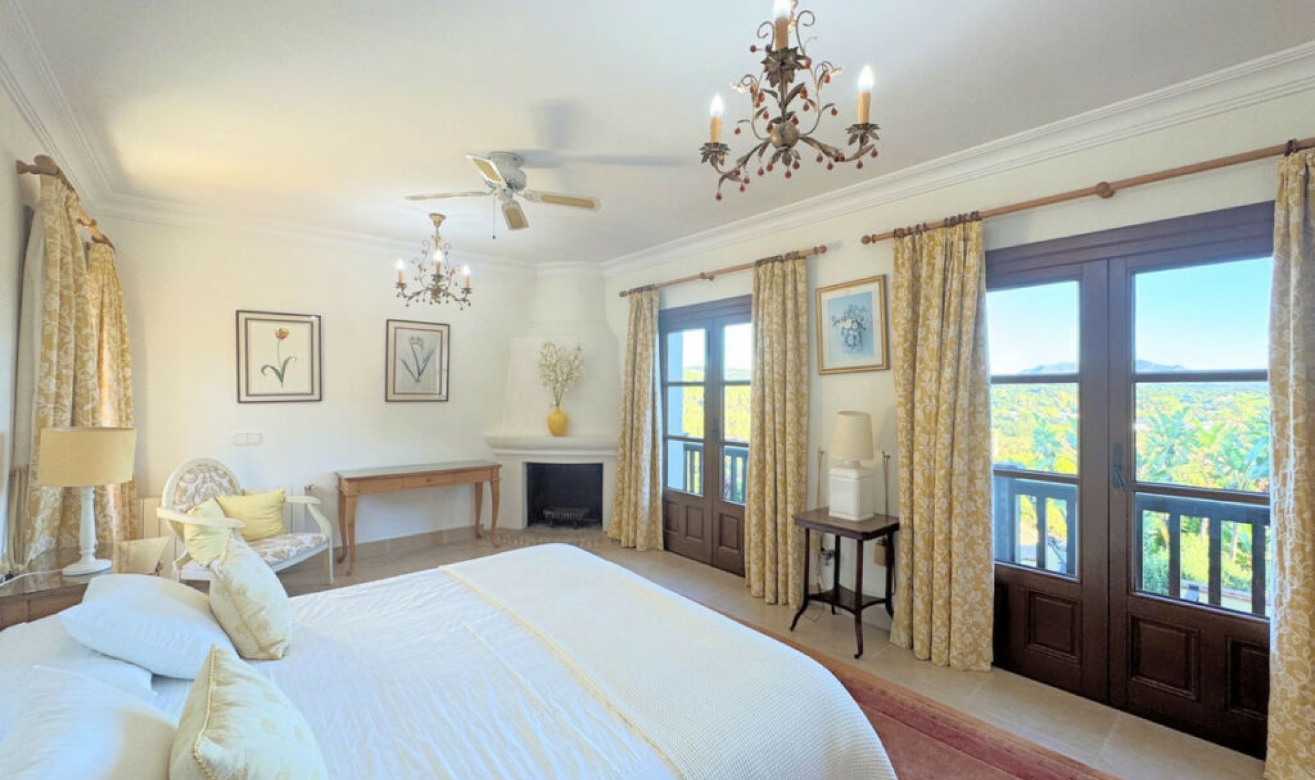 Resale - House -
Sotogrande Alto