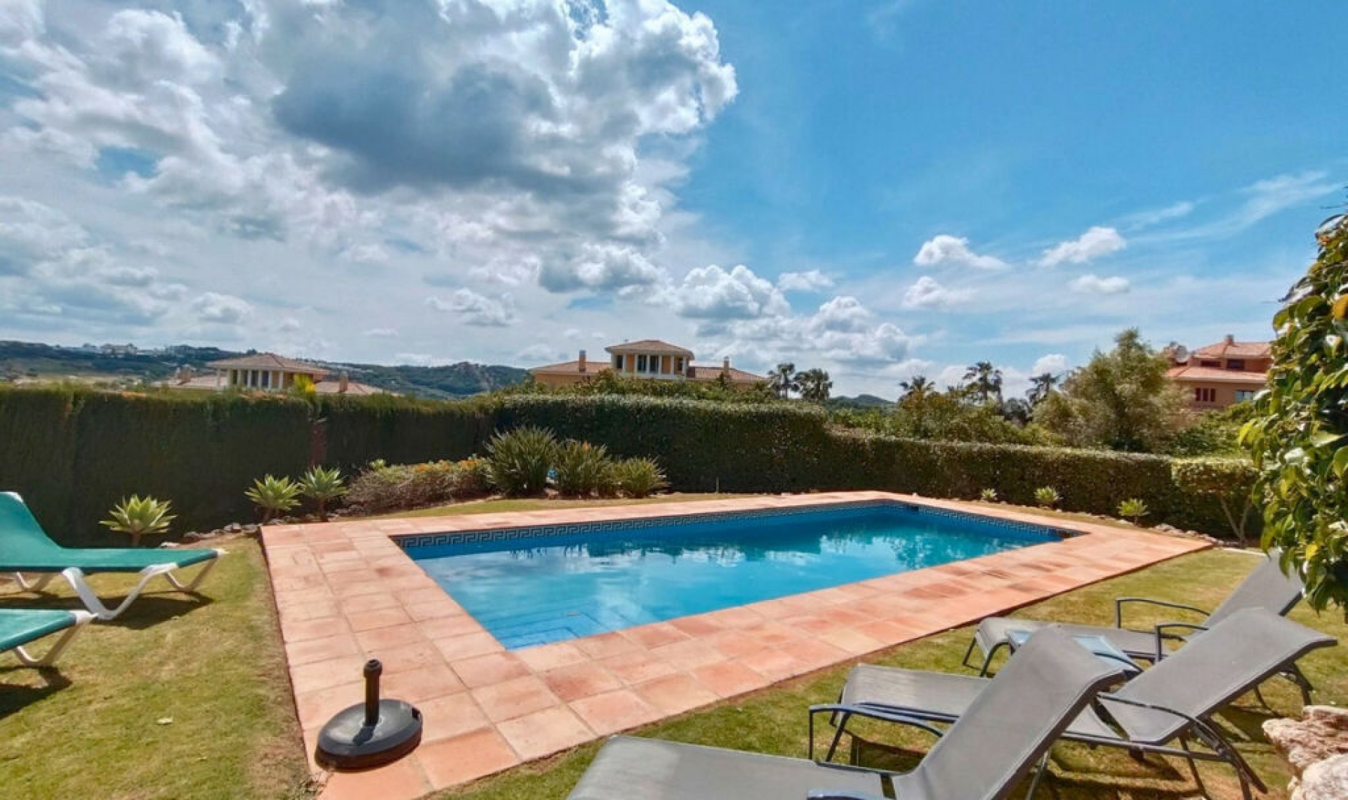 Resale - House -
Sotogrande Alto