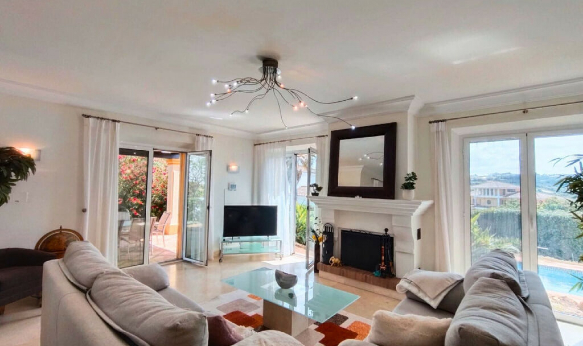 Resale - House -
Sotogrande Alto