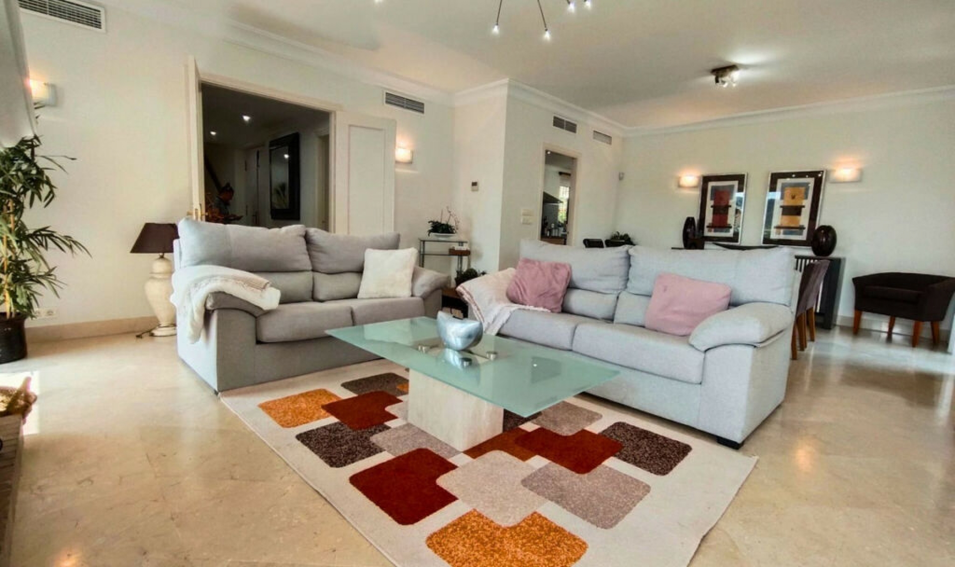 Resale - House -
Sotogrande Alto