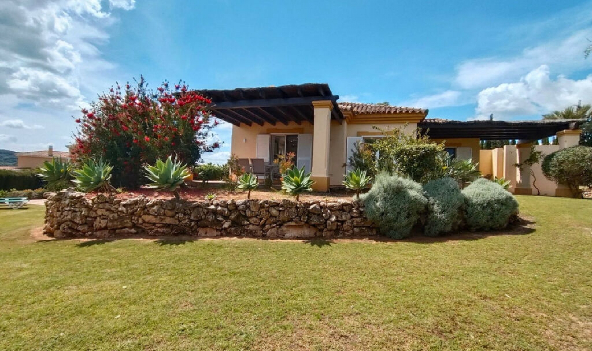 Resale - House -
Sotogrande Alto