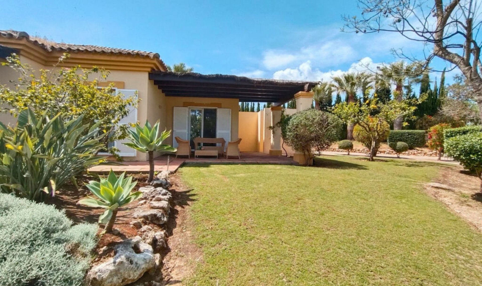 Resale - House -
Sotogrande Alto