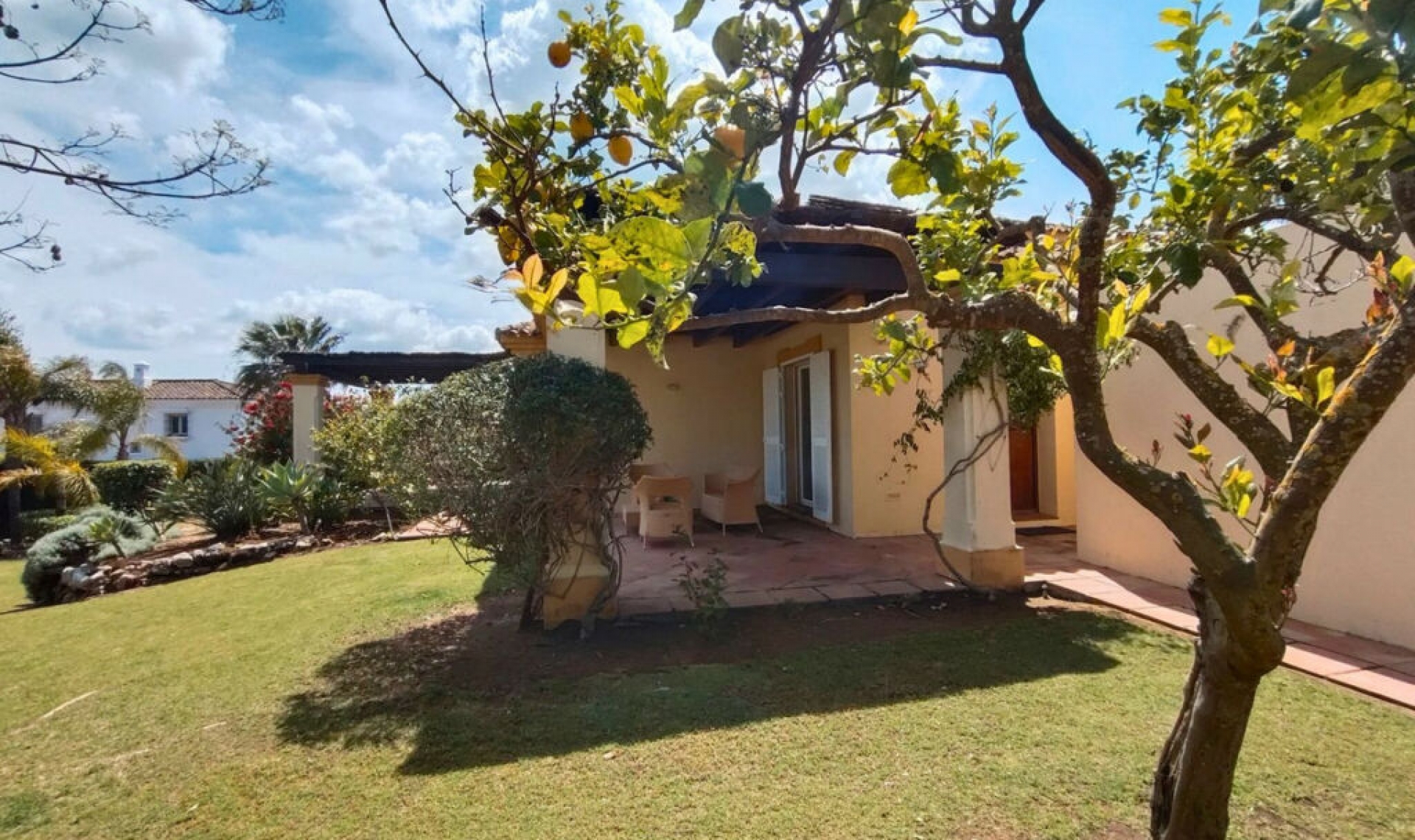 Resale - House -
Sotogrande Alto