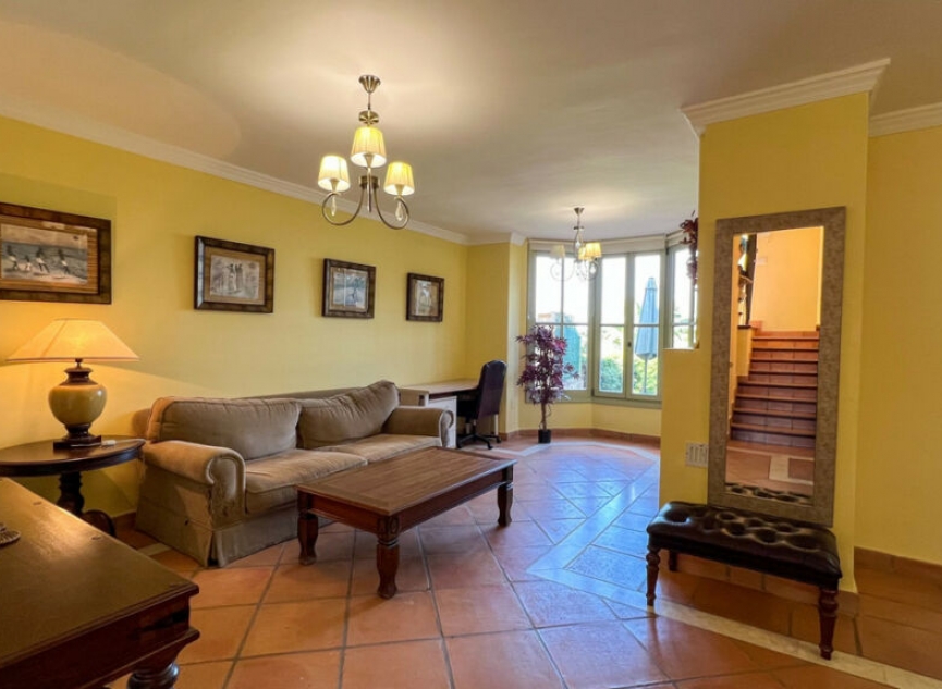 Resale - House -
Sotogrande Alto