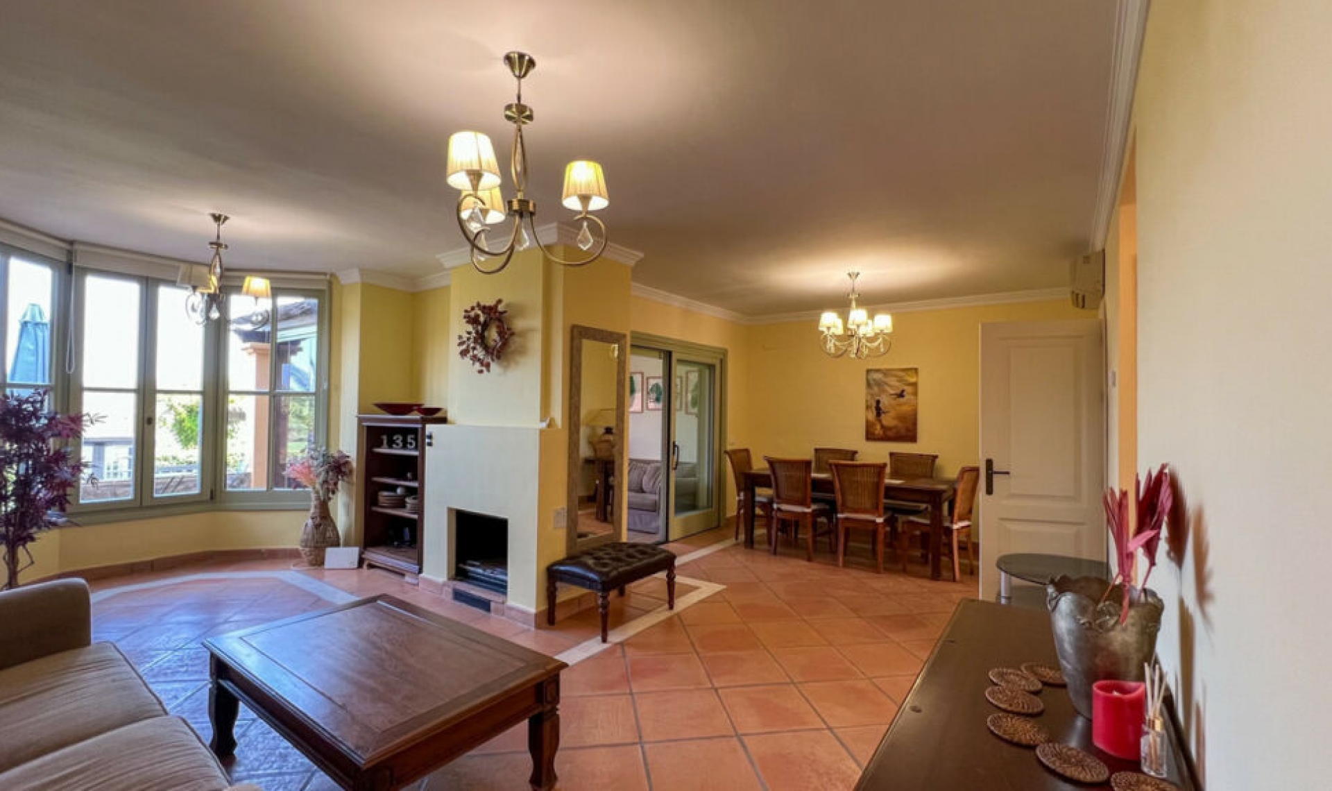 Resale - House -
Sotogrande Alto