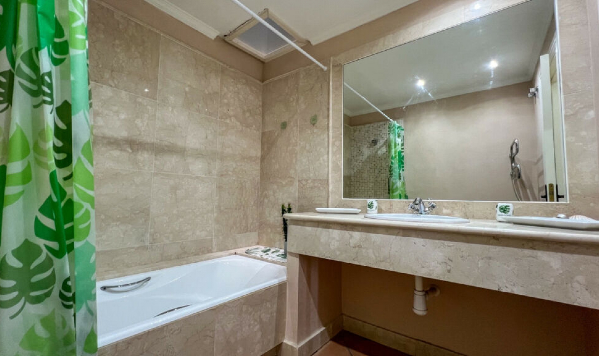 Resale - House -
Sotogrande Alto