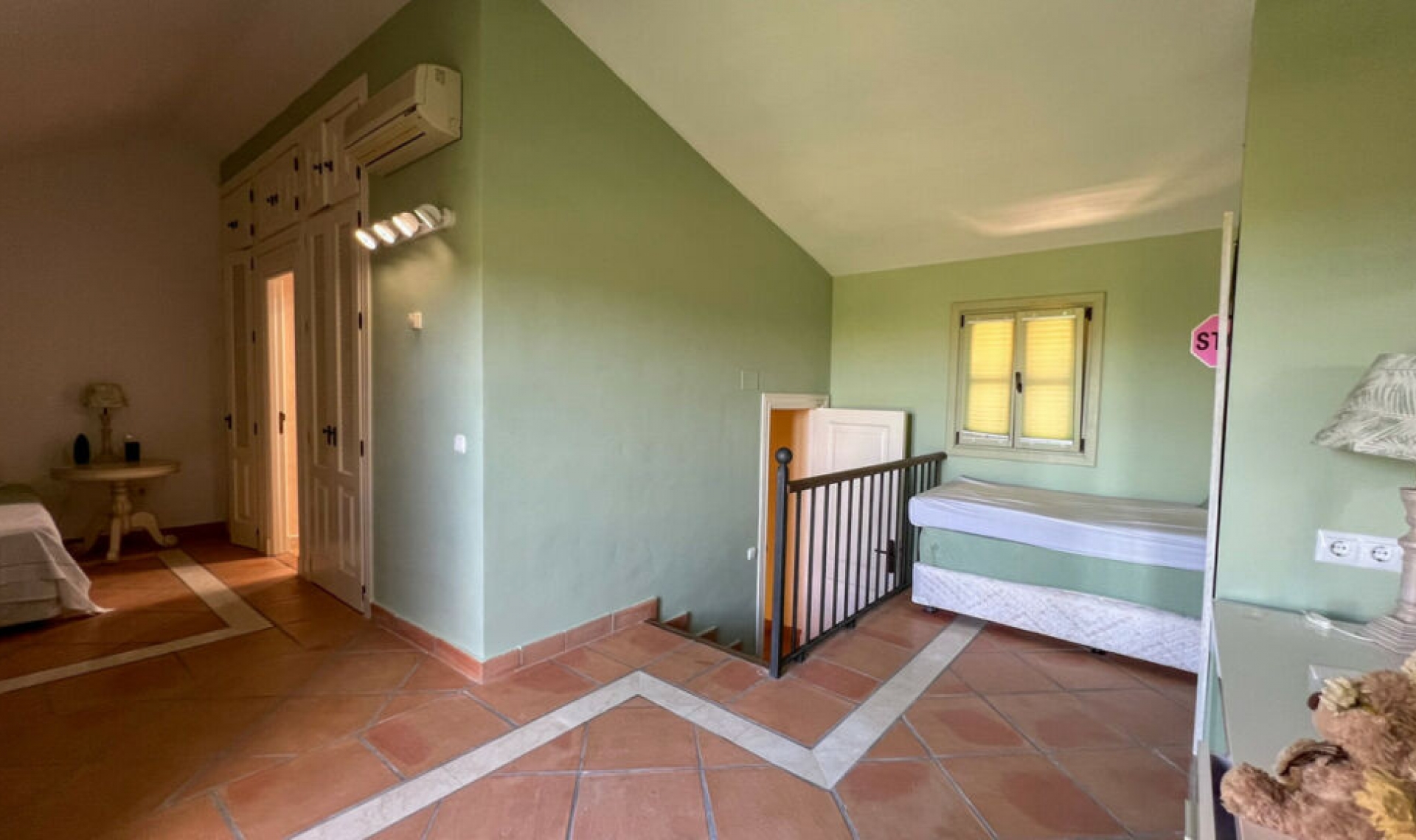 Resale - House -
Sotogrande Alto