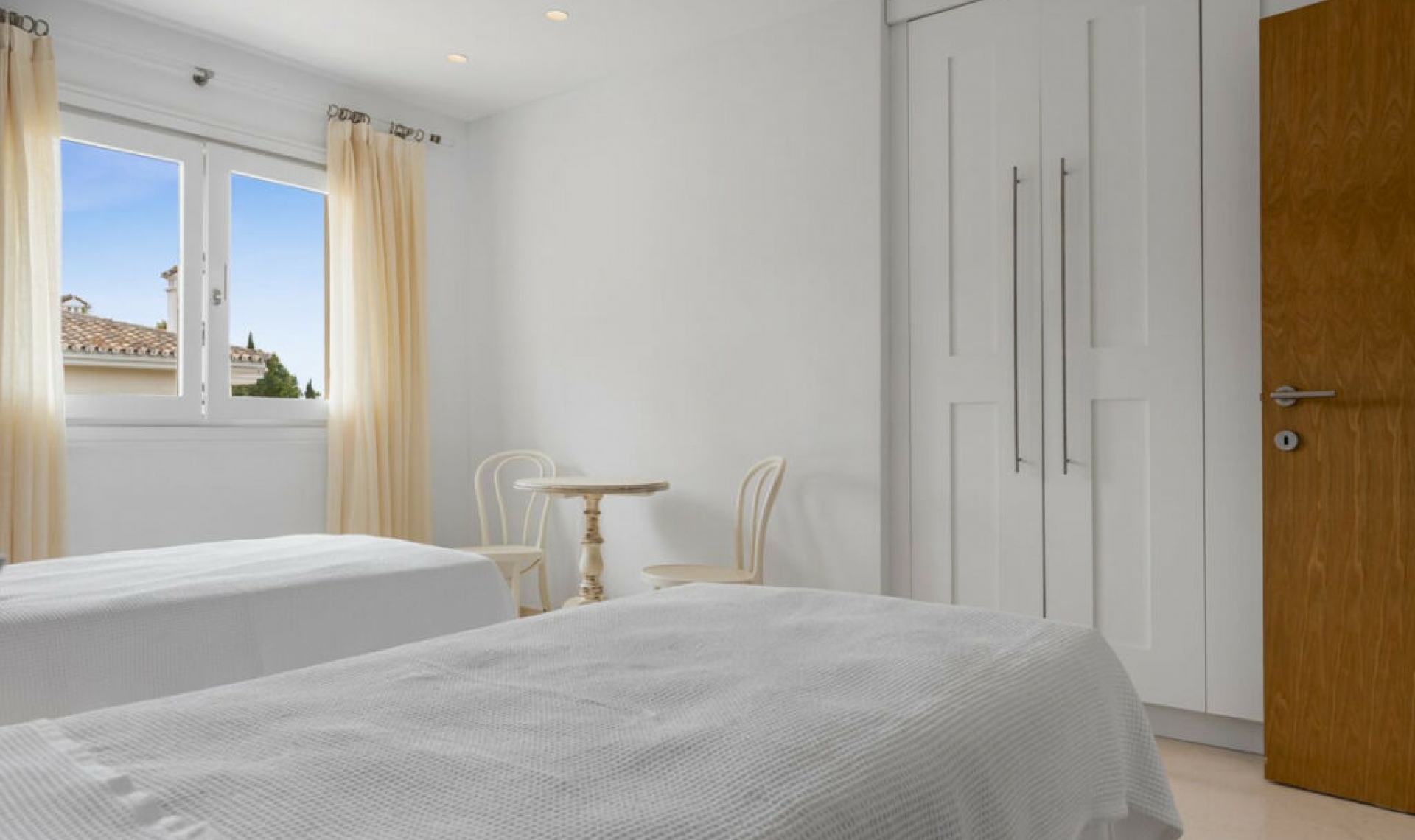 Resale - House -
Sotogrande Costa