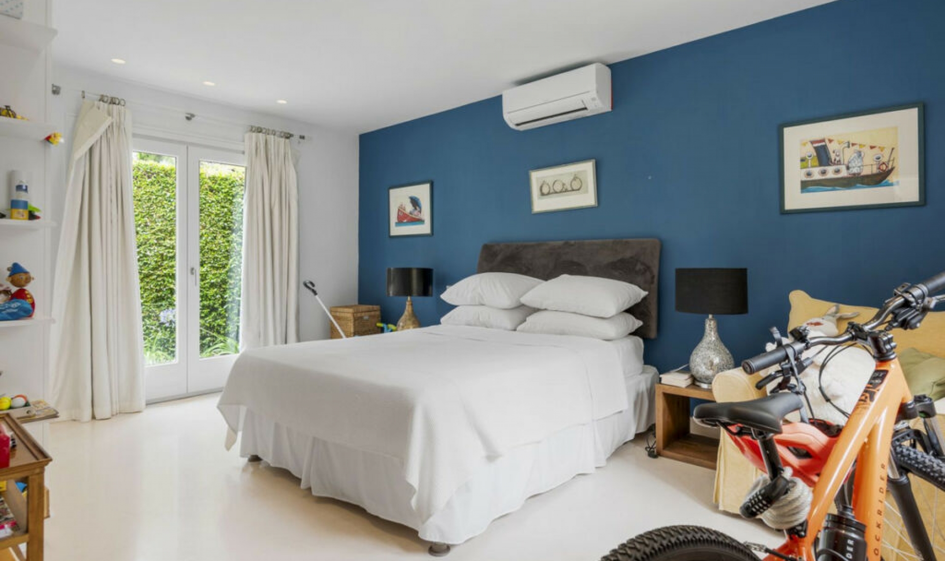 Resale - House -
Sotogrande Costa