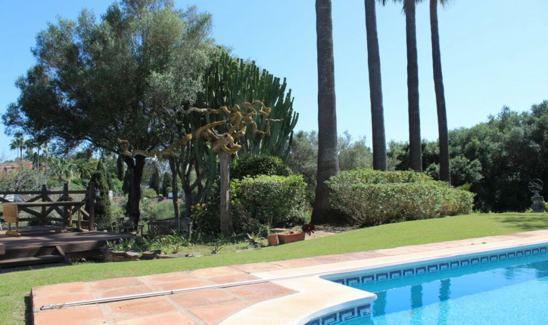 Resale - House -
Sotogrande Costa