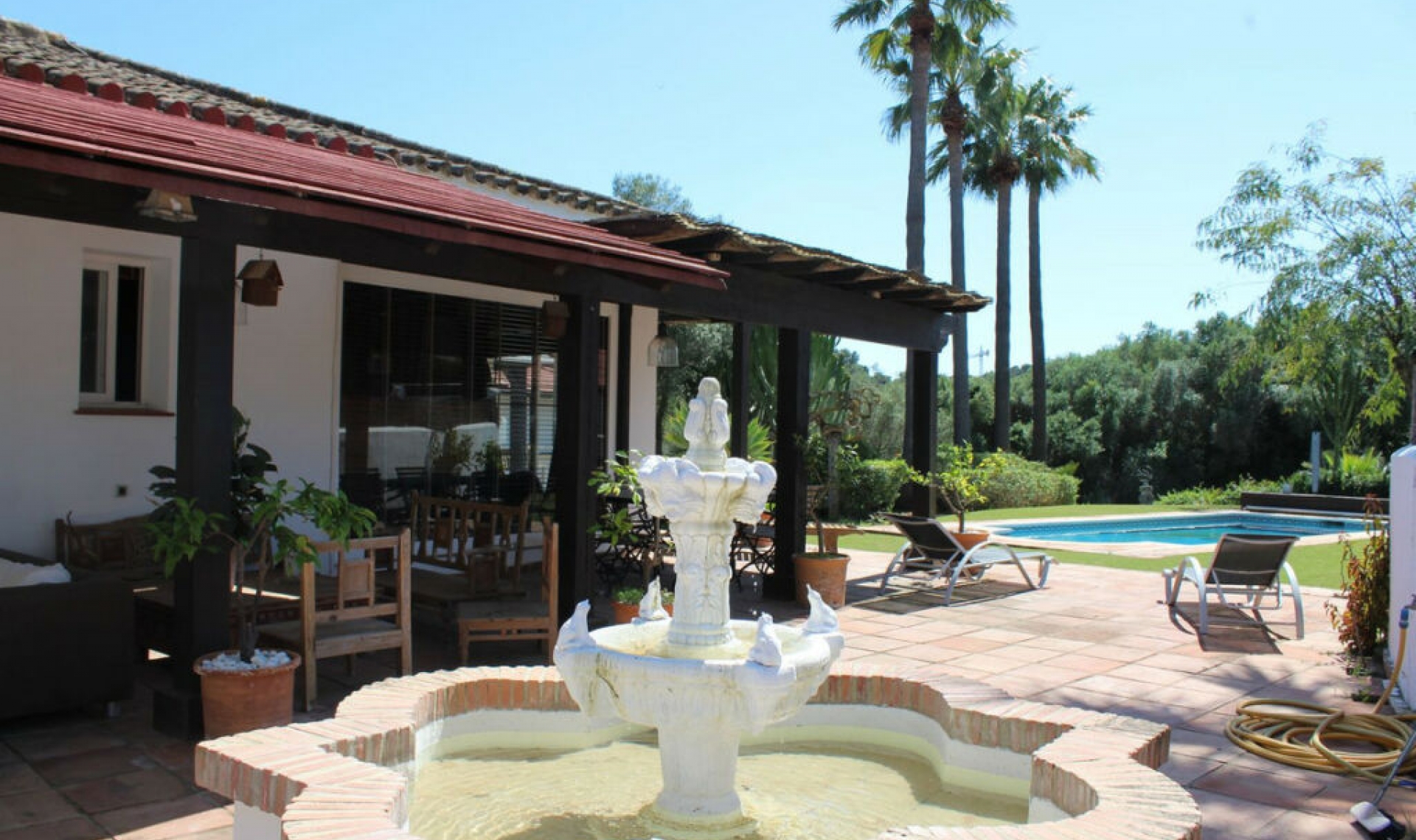 Resale - House -
Sotogrande Costa