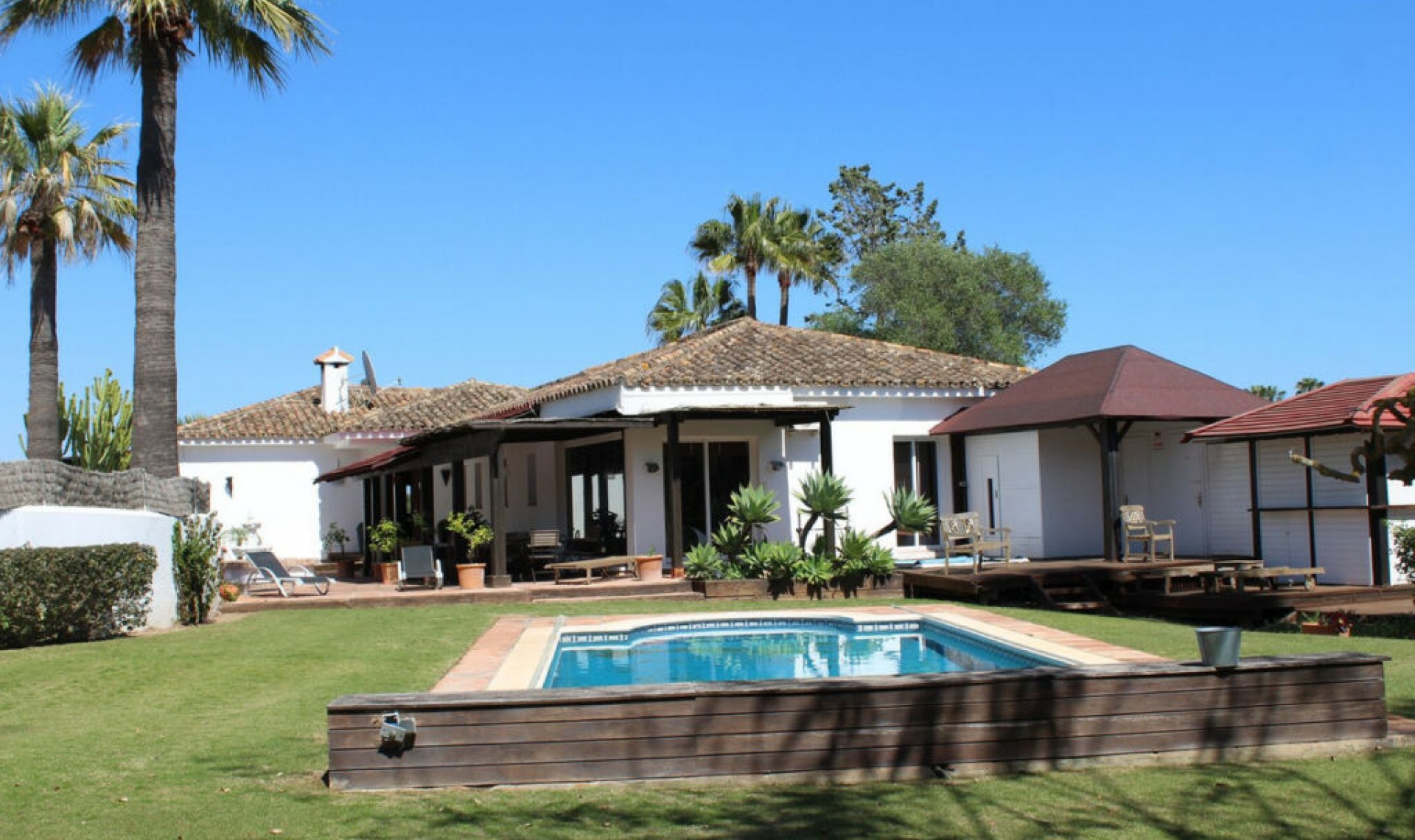Resale - House -
Sotogrande Costa