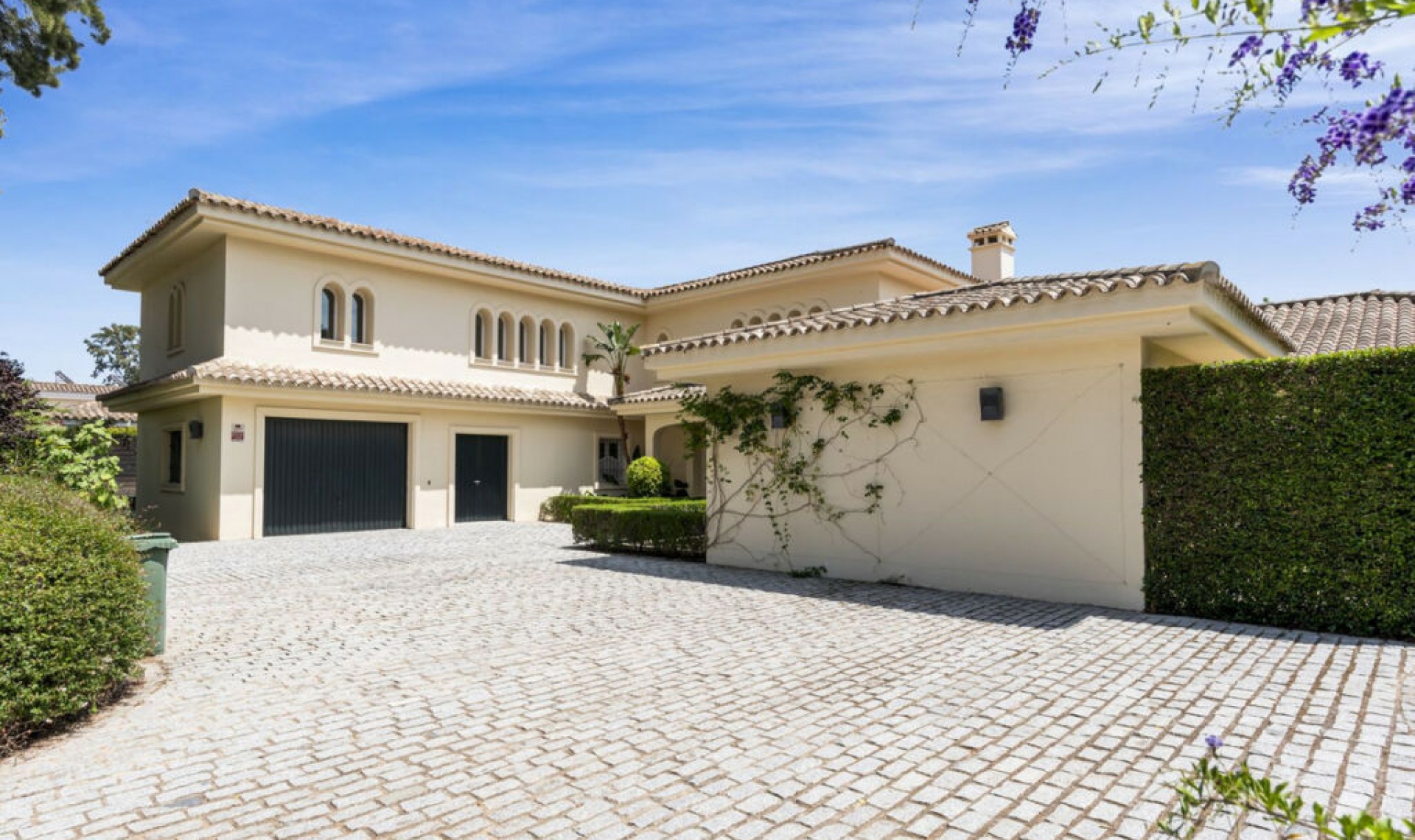 Resale - House -
Sotogrande Costa