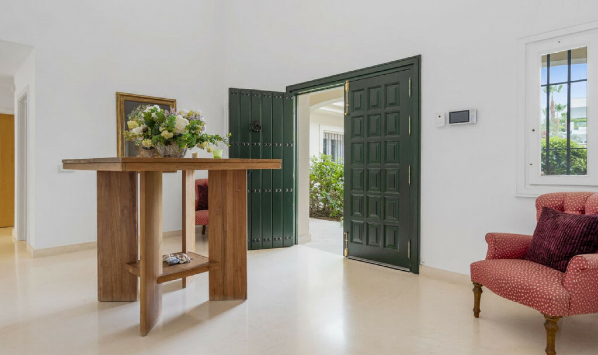 Resale - House -
Sotogrande Costa