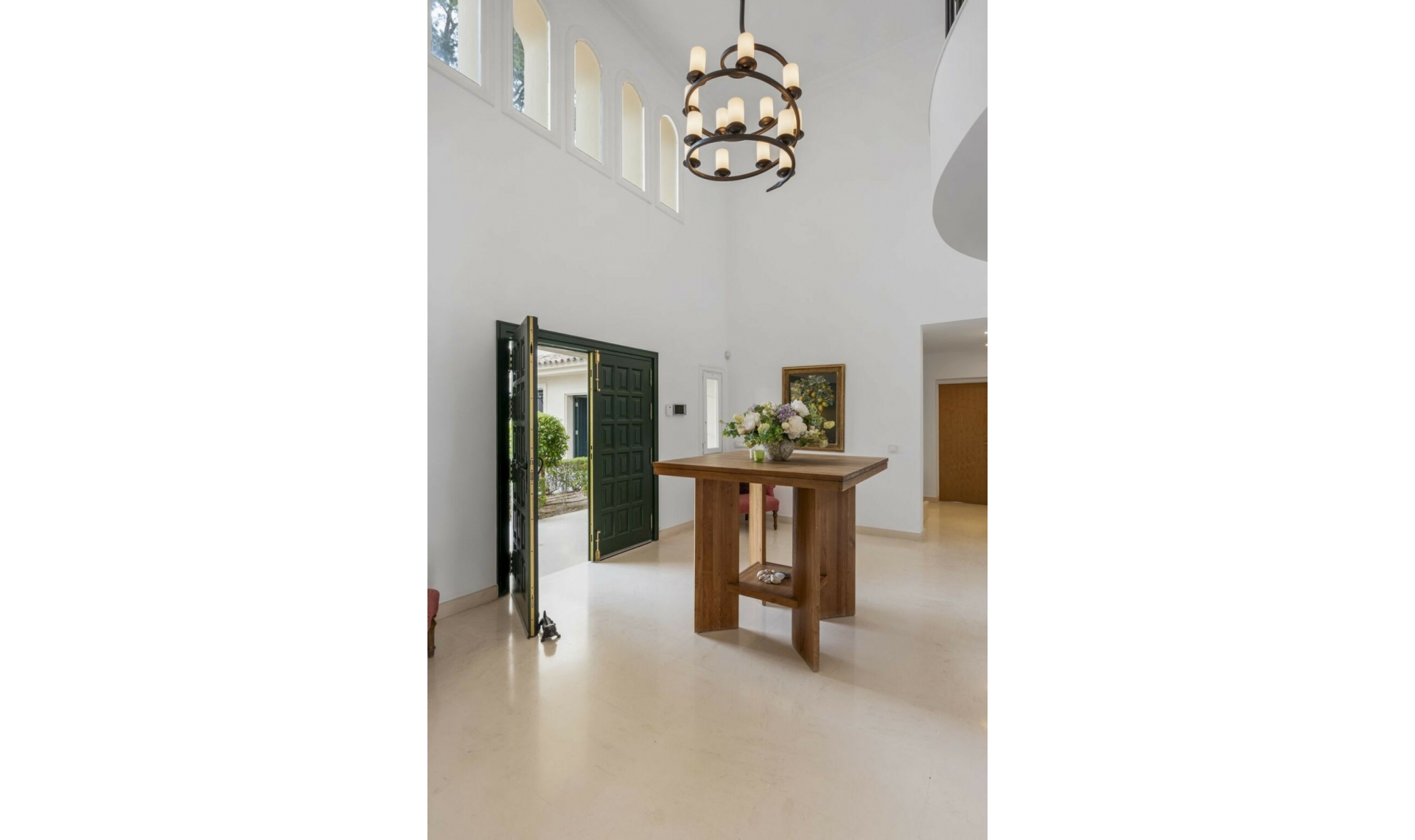 Resale - House -
Sotogrande Costa