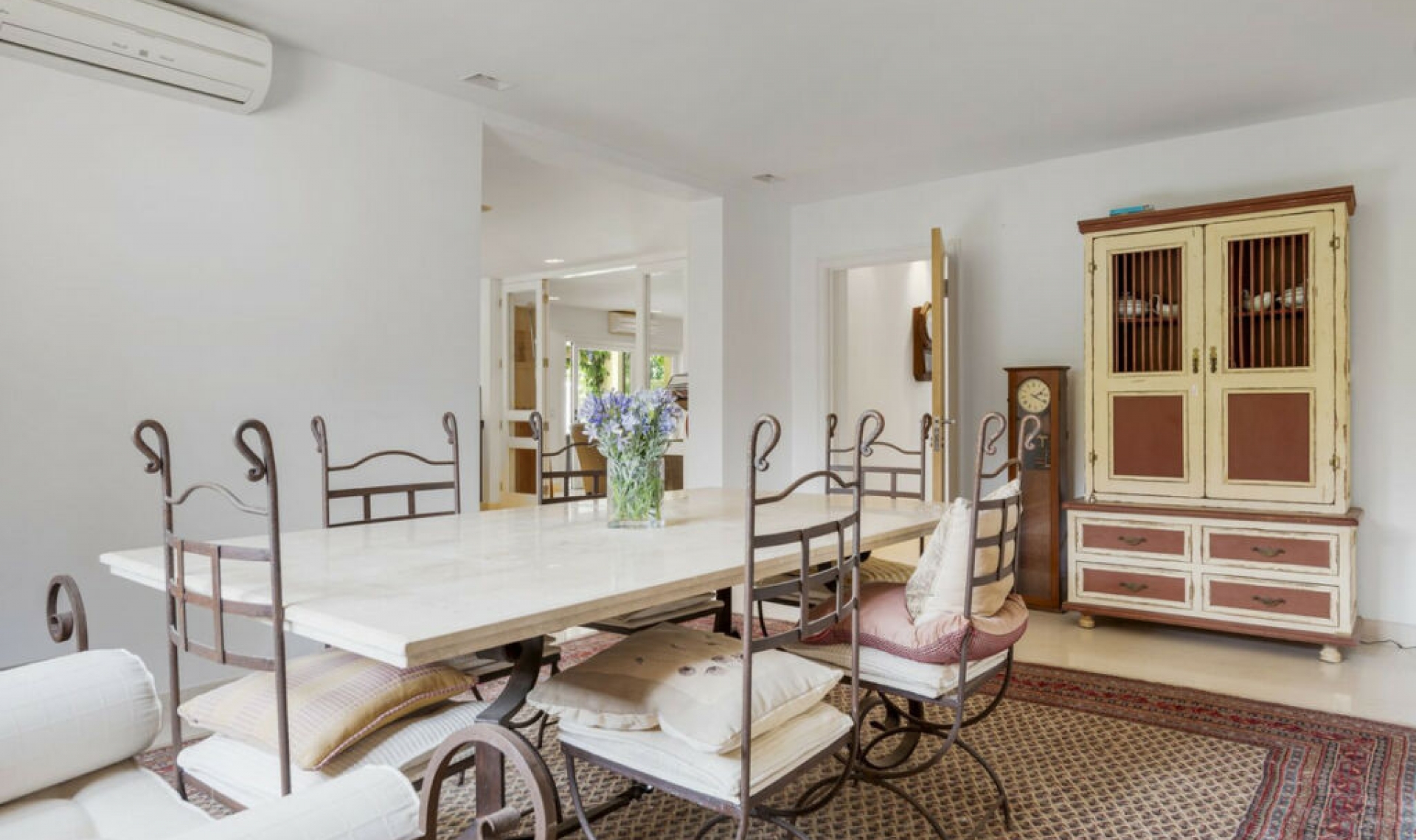 Resale - House -
Sotogrande Costa