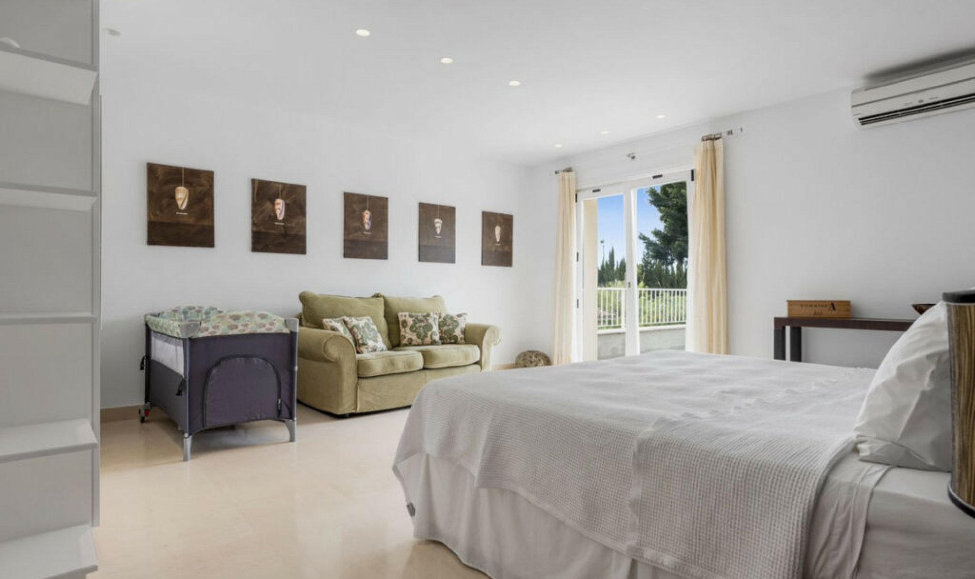 Resale - House -
Sotogrande Costa