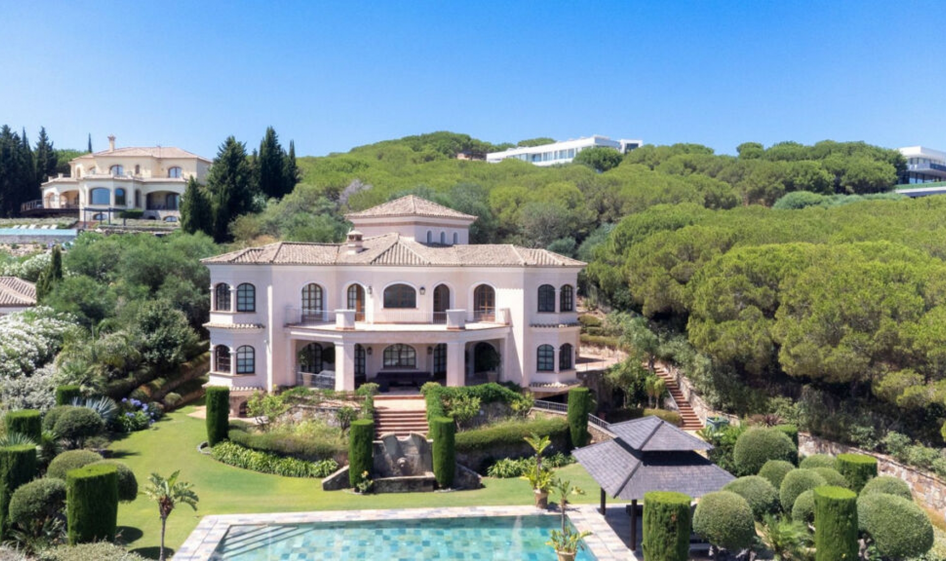 Resale - House -
Sotogrande Costa