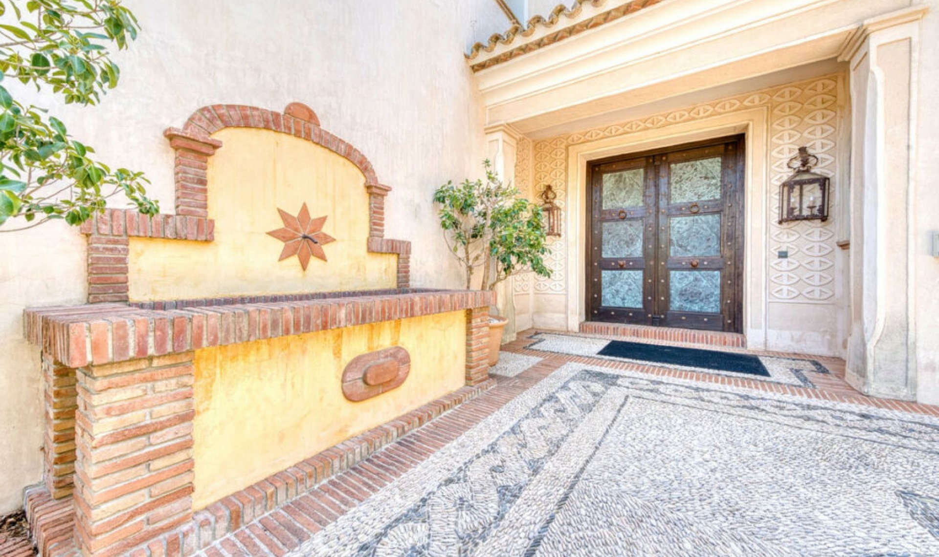 Resale - House -
Sotogrande Costa