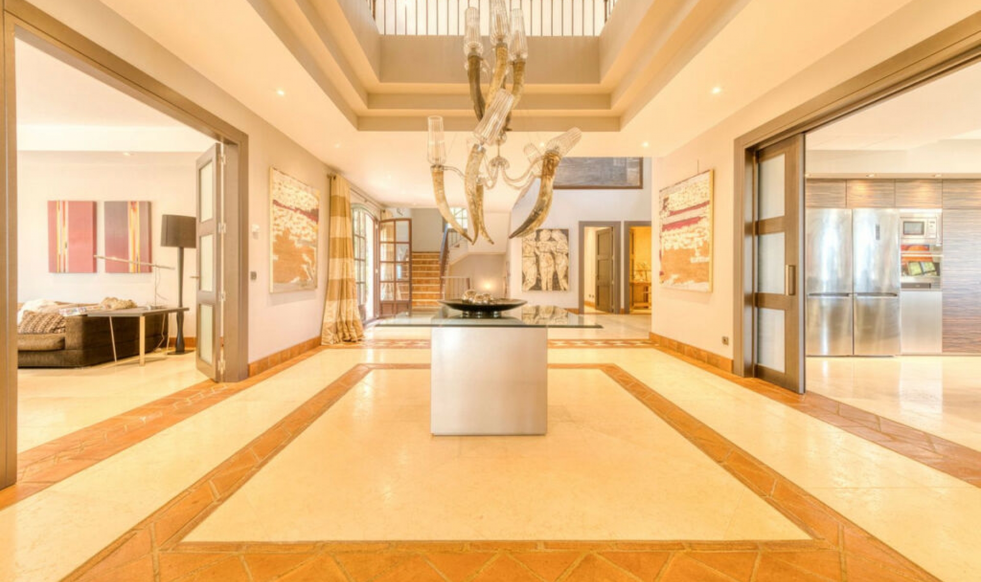 Resale - House -
Sotogrande Costa