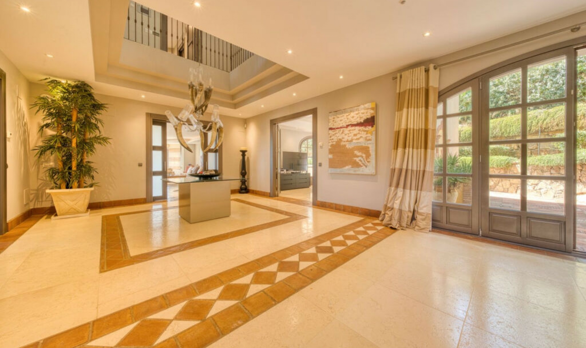 Resale - House -
Sotogrande Costa