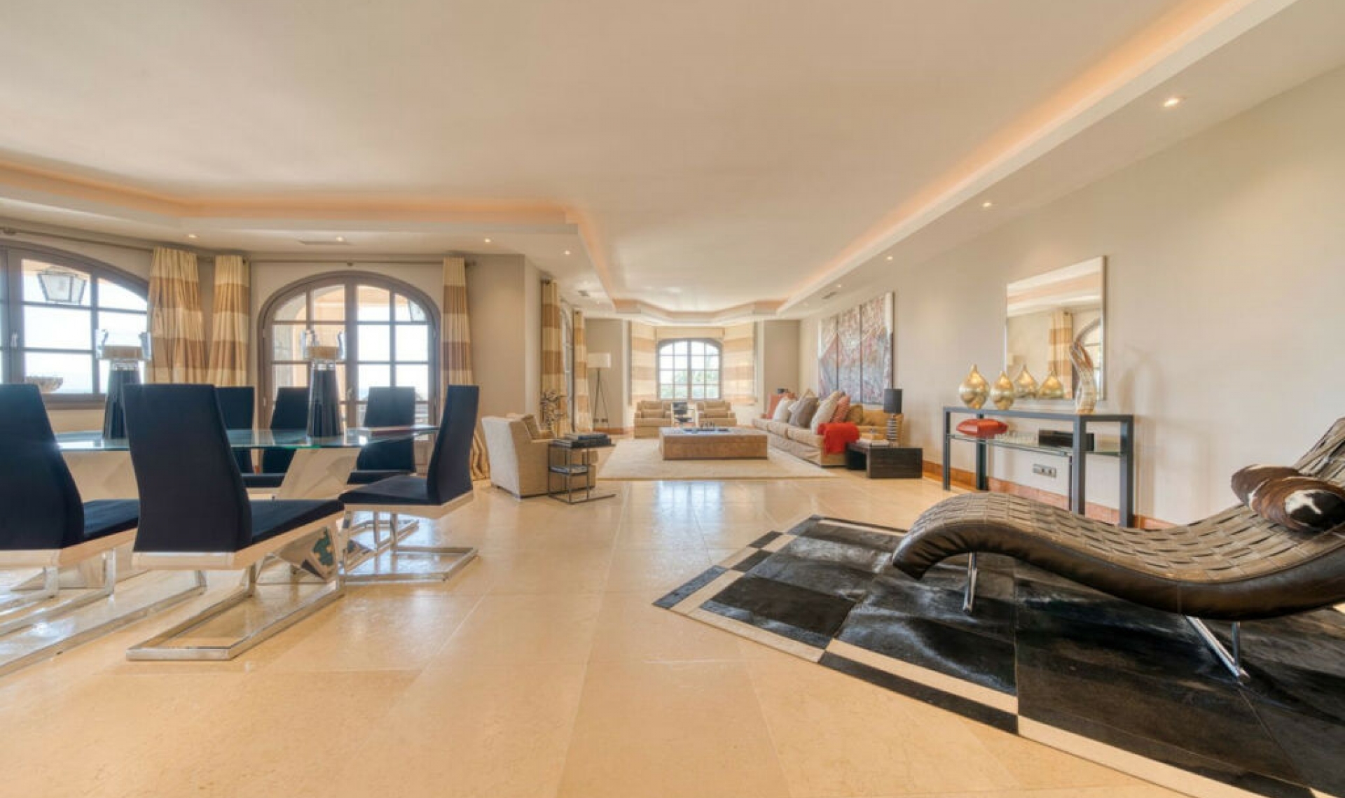 Resale - House -
Sotogrande Costa
