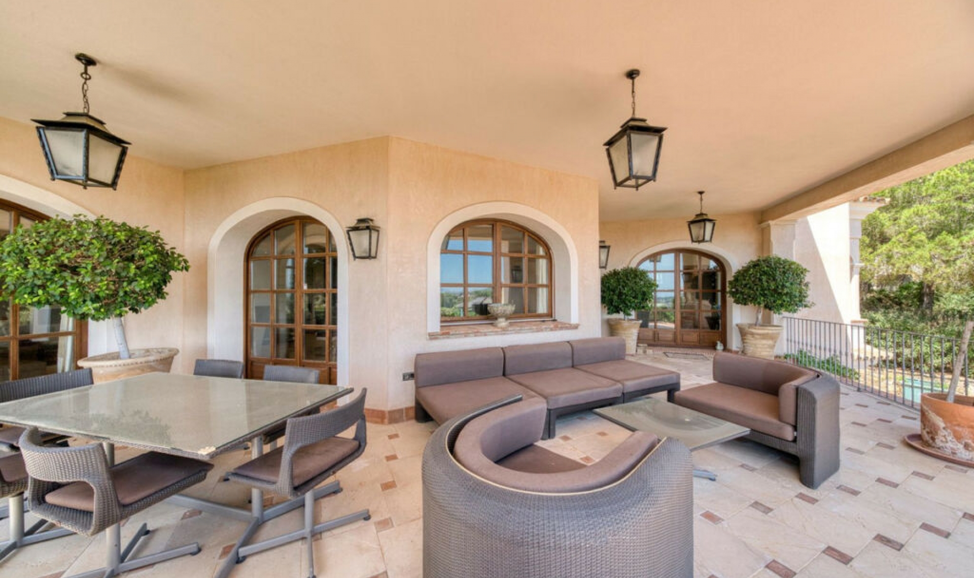 Resale - House -
Sotogrande Costa