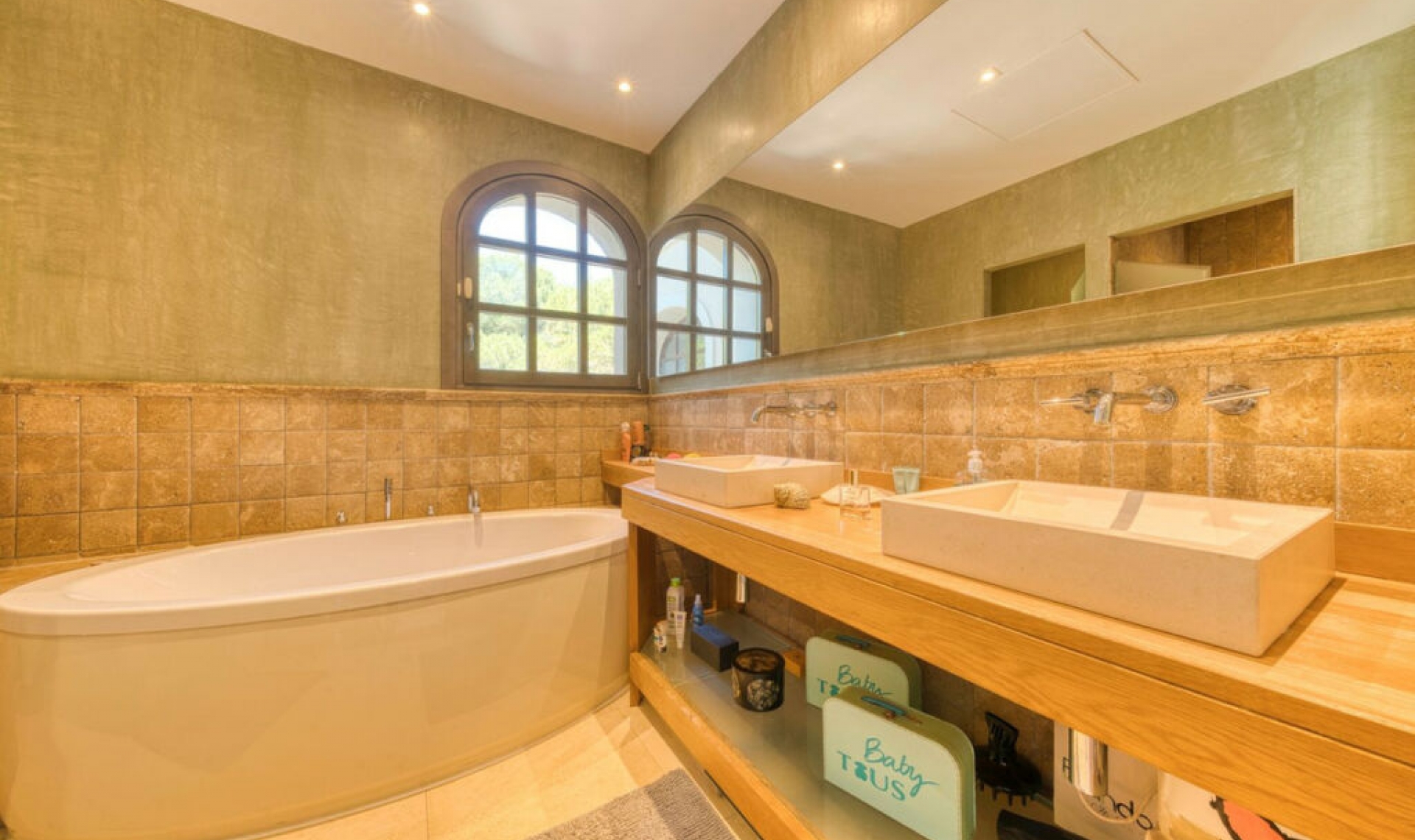 Resale - House -
Sotogrande Costa