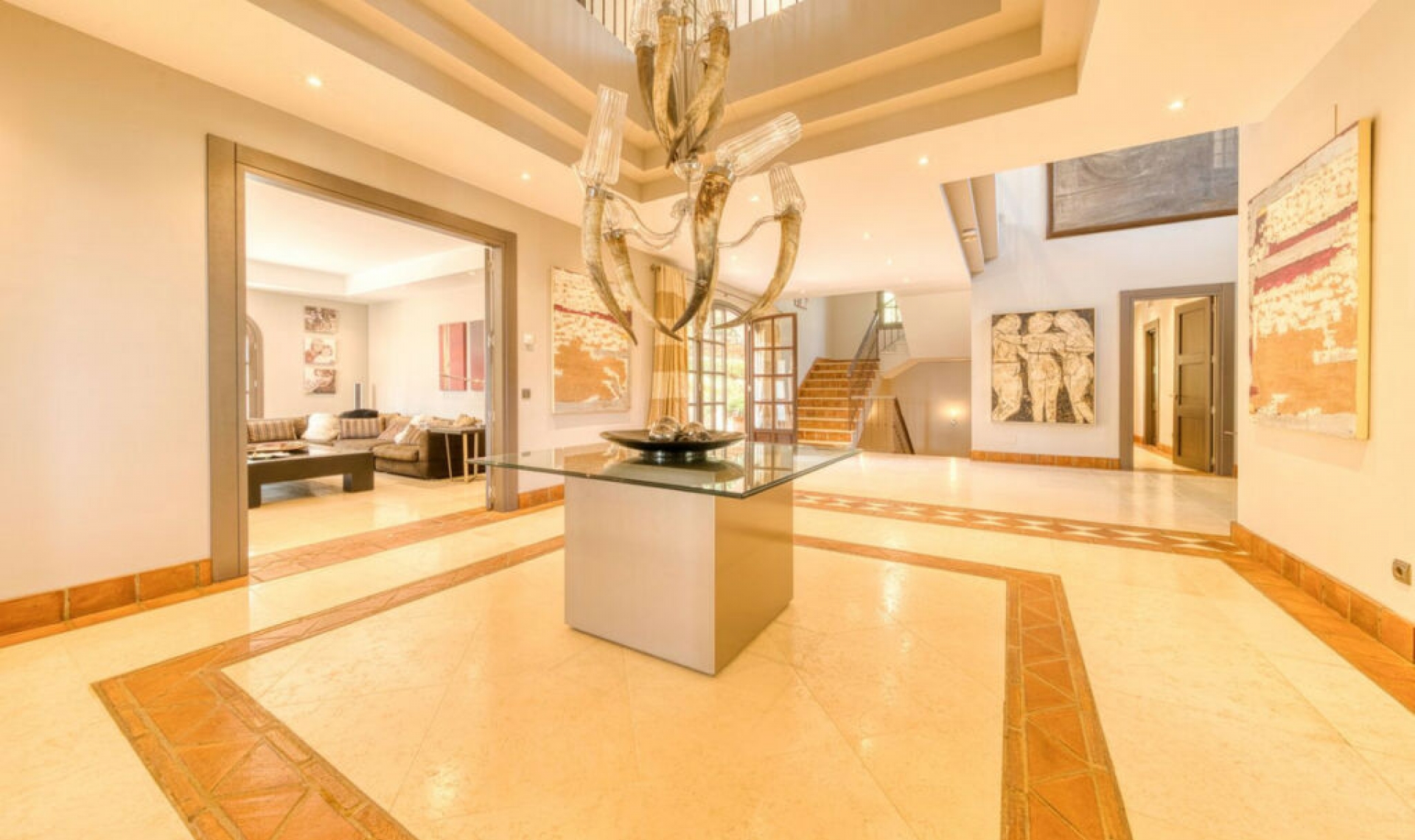 Resale - House -
Sotogrande Costa