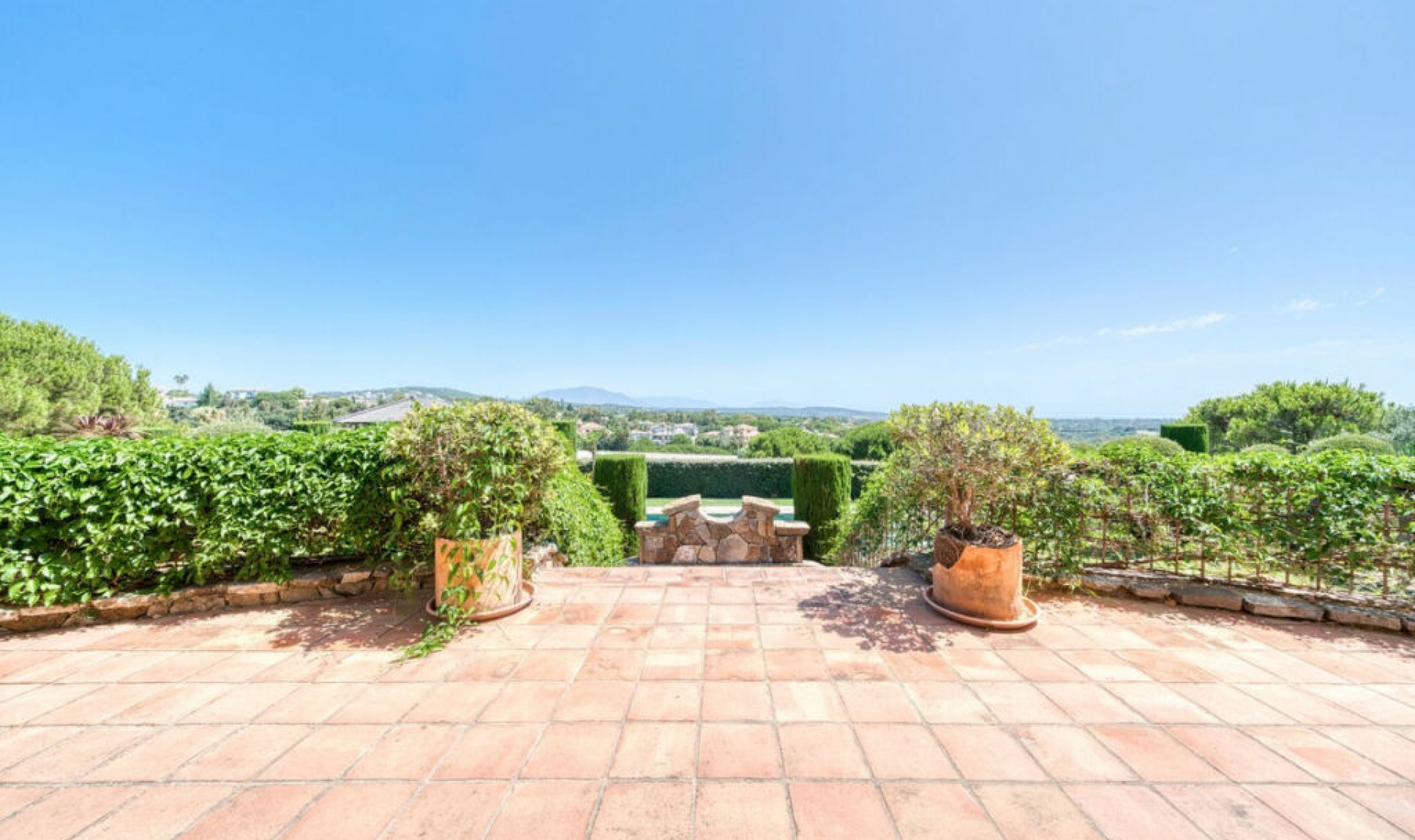 Resale - House -
Sotogrande Costa