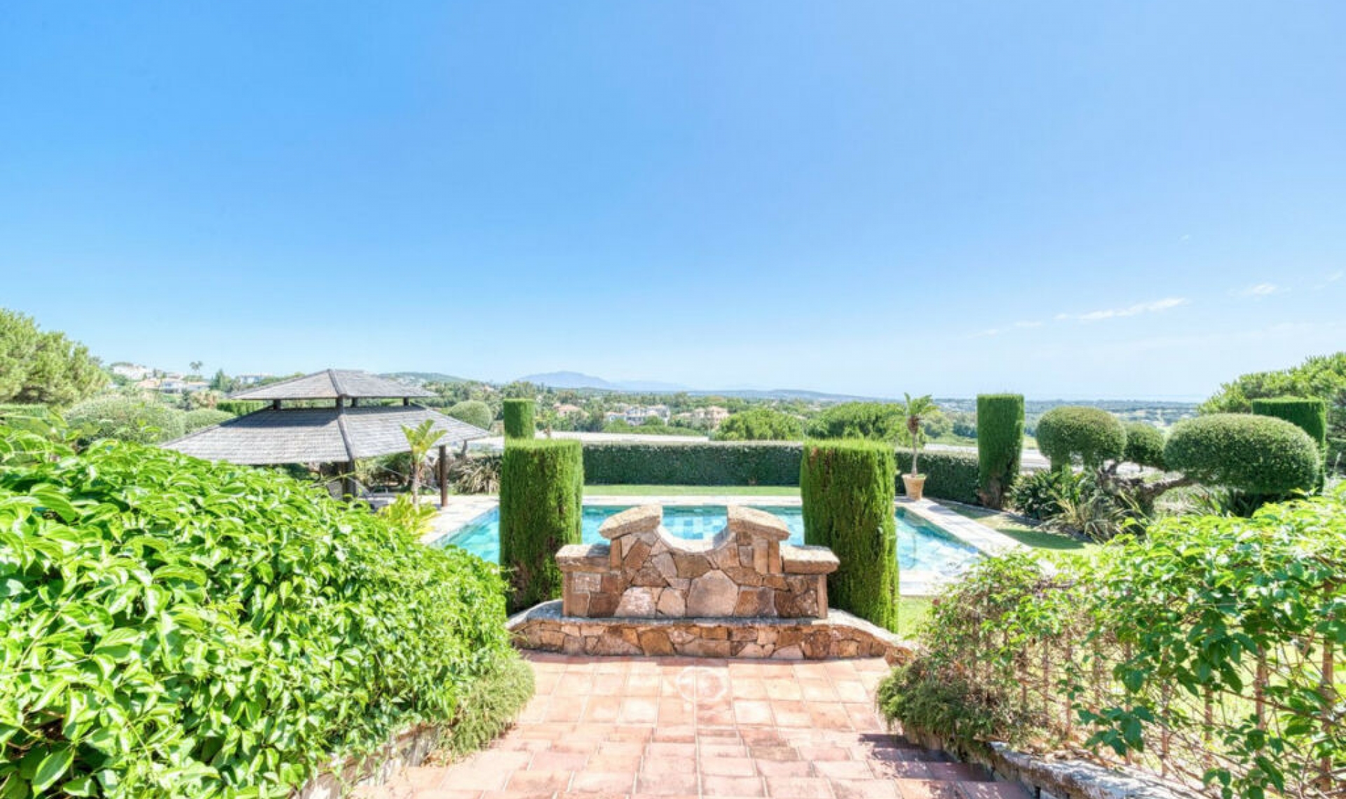 Resale - House -
Sotogrande Costa