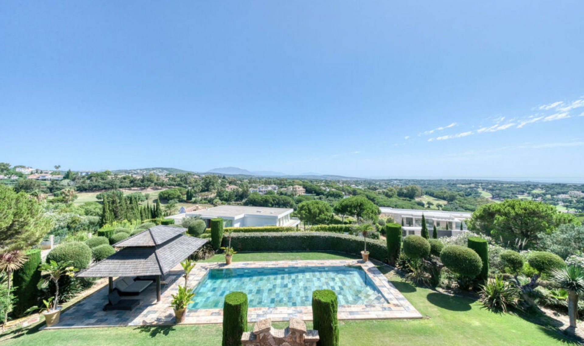 Resale - House -
Sotogrande Costa