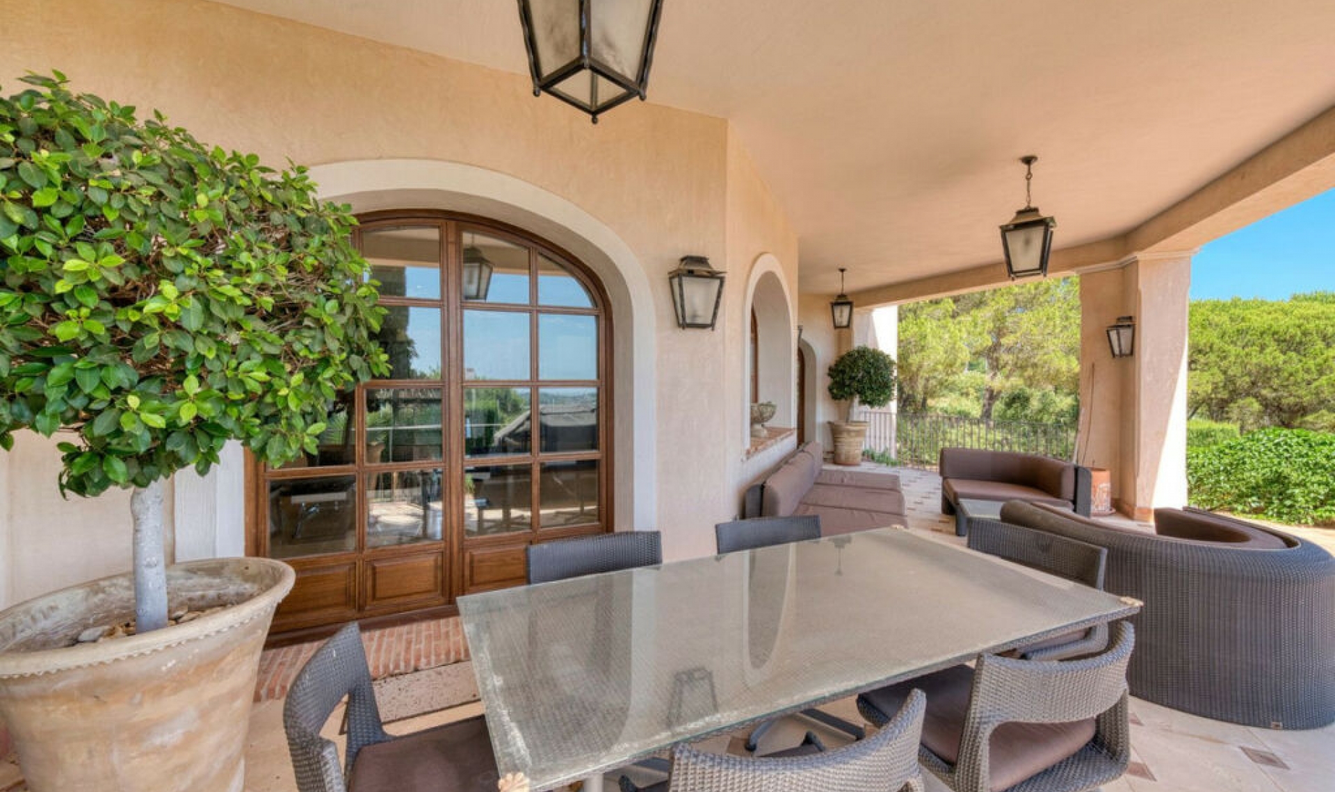 Resale - House -
Sotogrande Costa