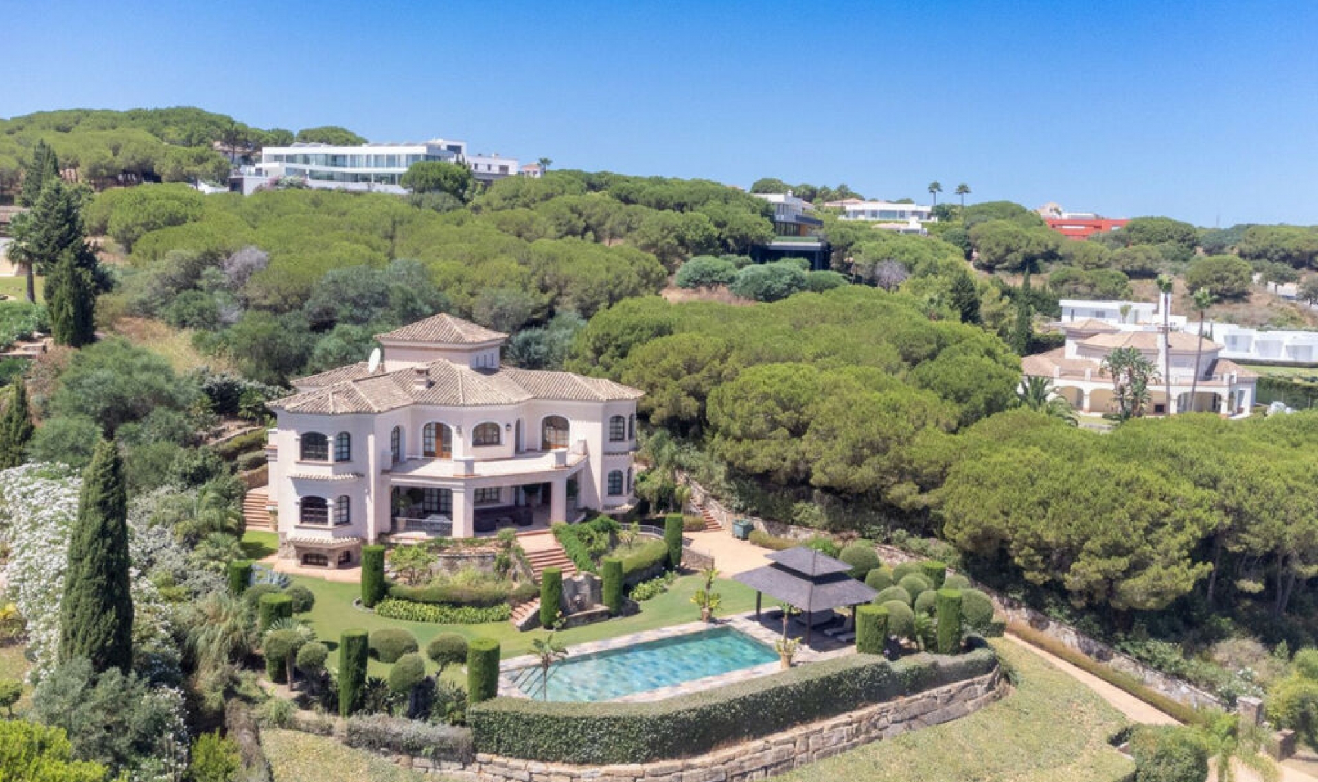 Resale - House -
Sotogrande Costa
