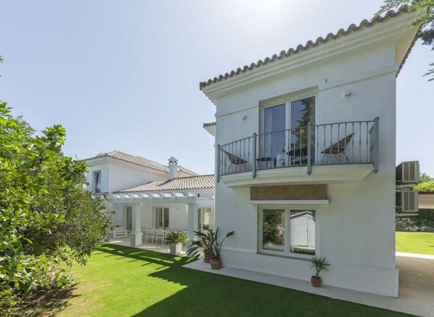 Resale - House -
Sotogrande Costa