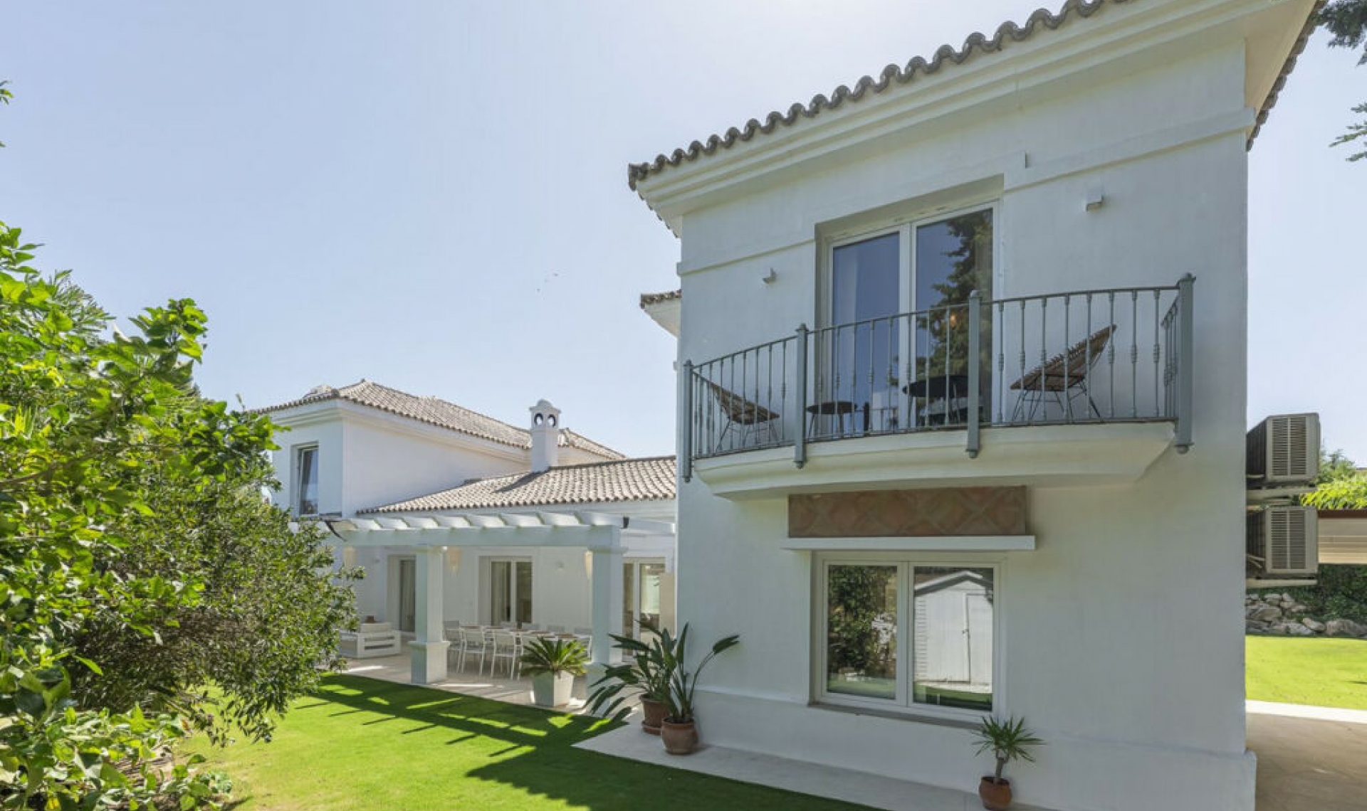 Resale - House -
Sotogrande Costa