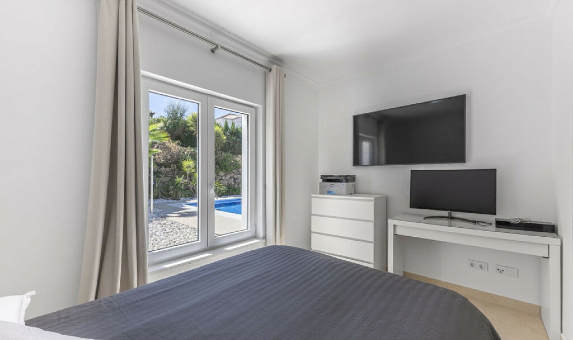 Resale - House -
Sotogrande Costa