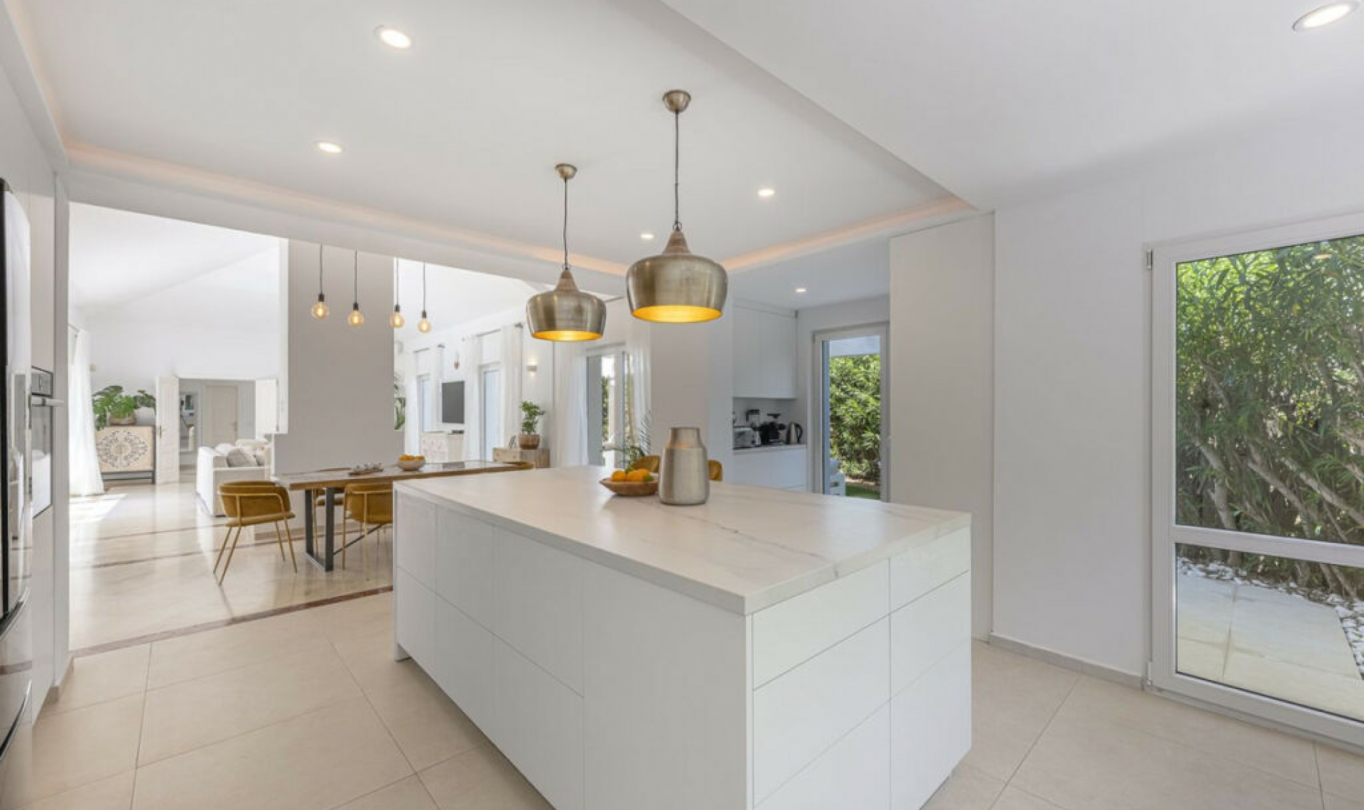 Resale - House -
Sotogrande Costa