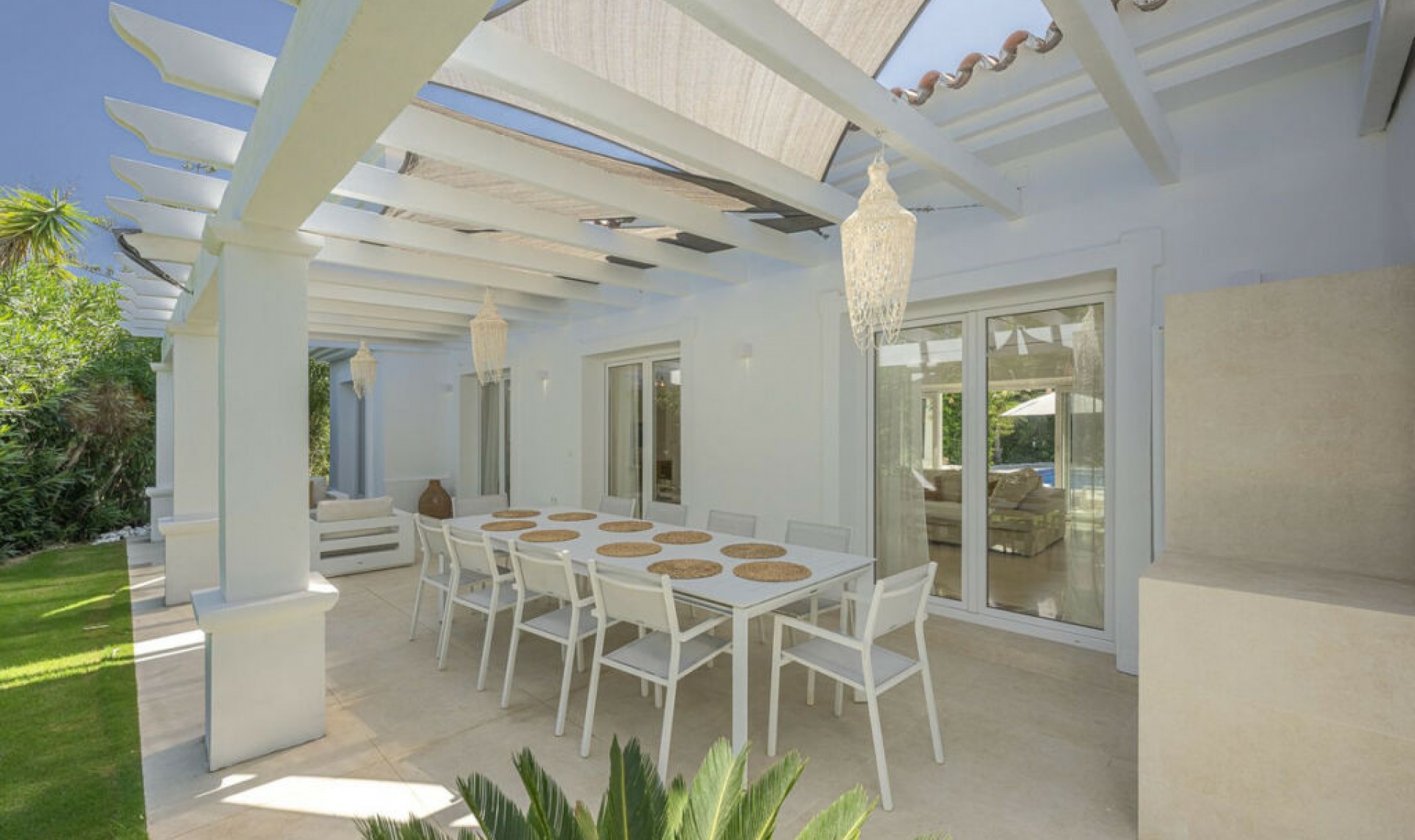 Resale - House -
Sotogrande Costa