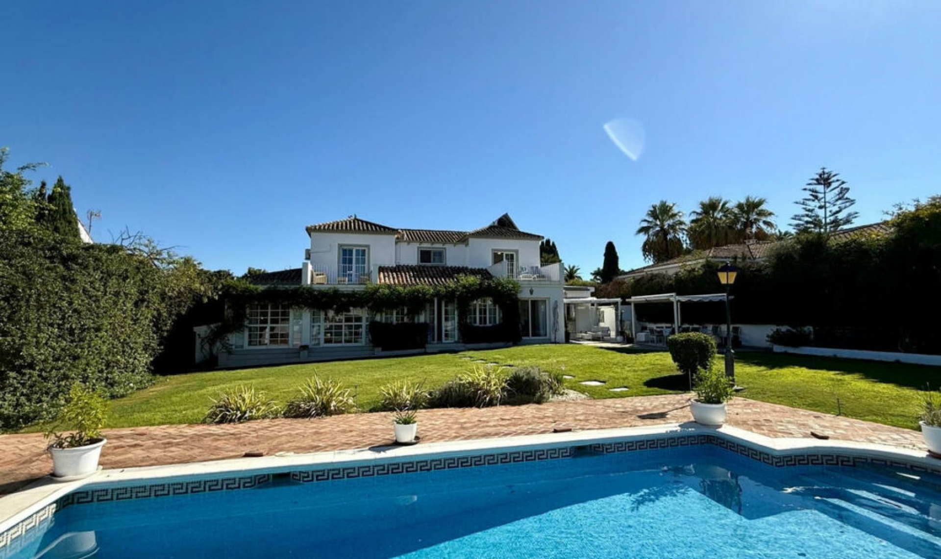 Resale - House -
Sotogrande Costa