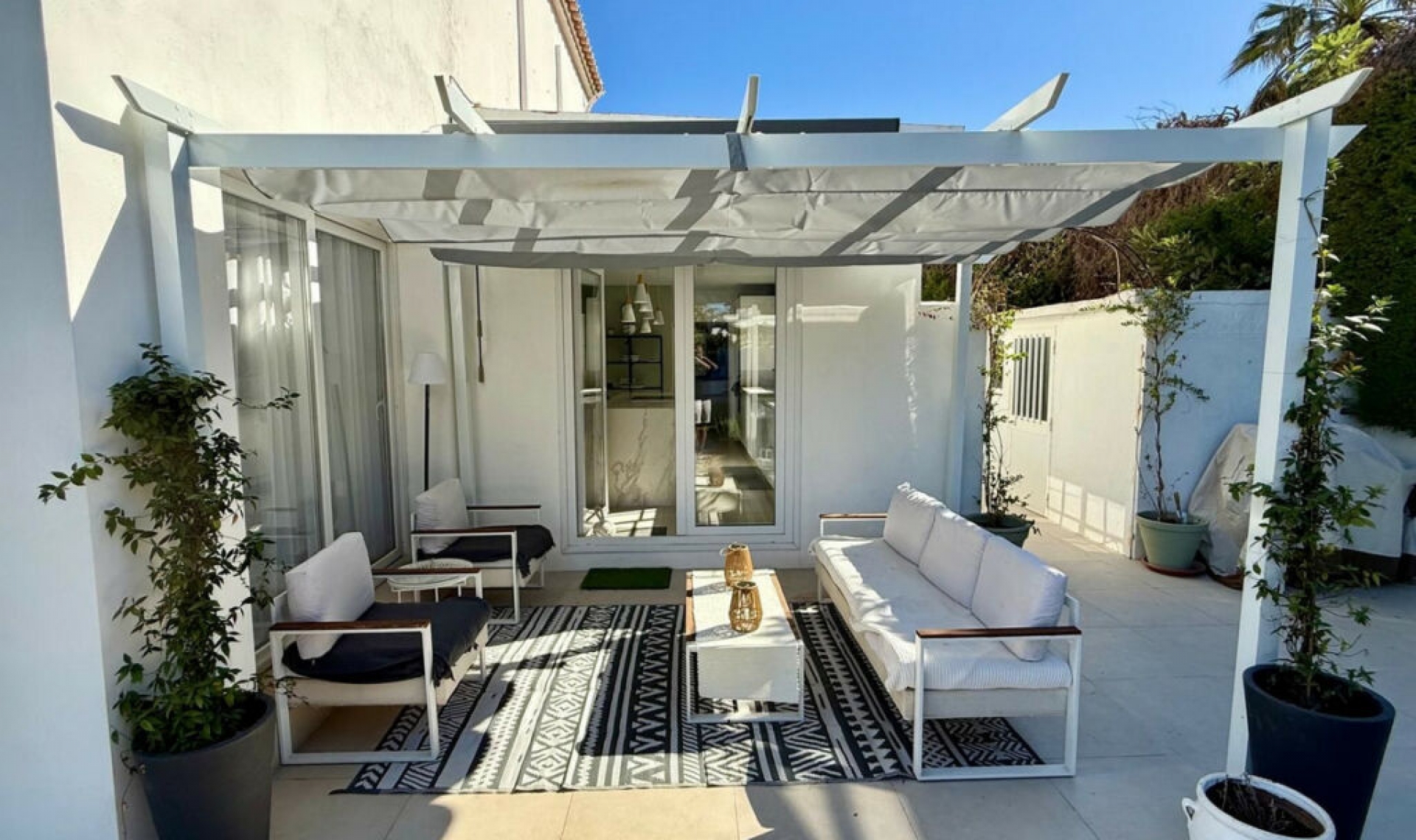 Resale - House -
Sotogrande Costa