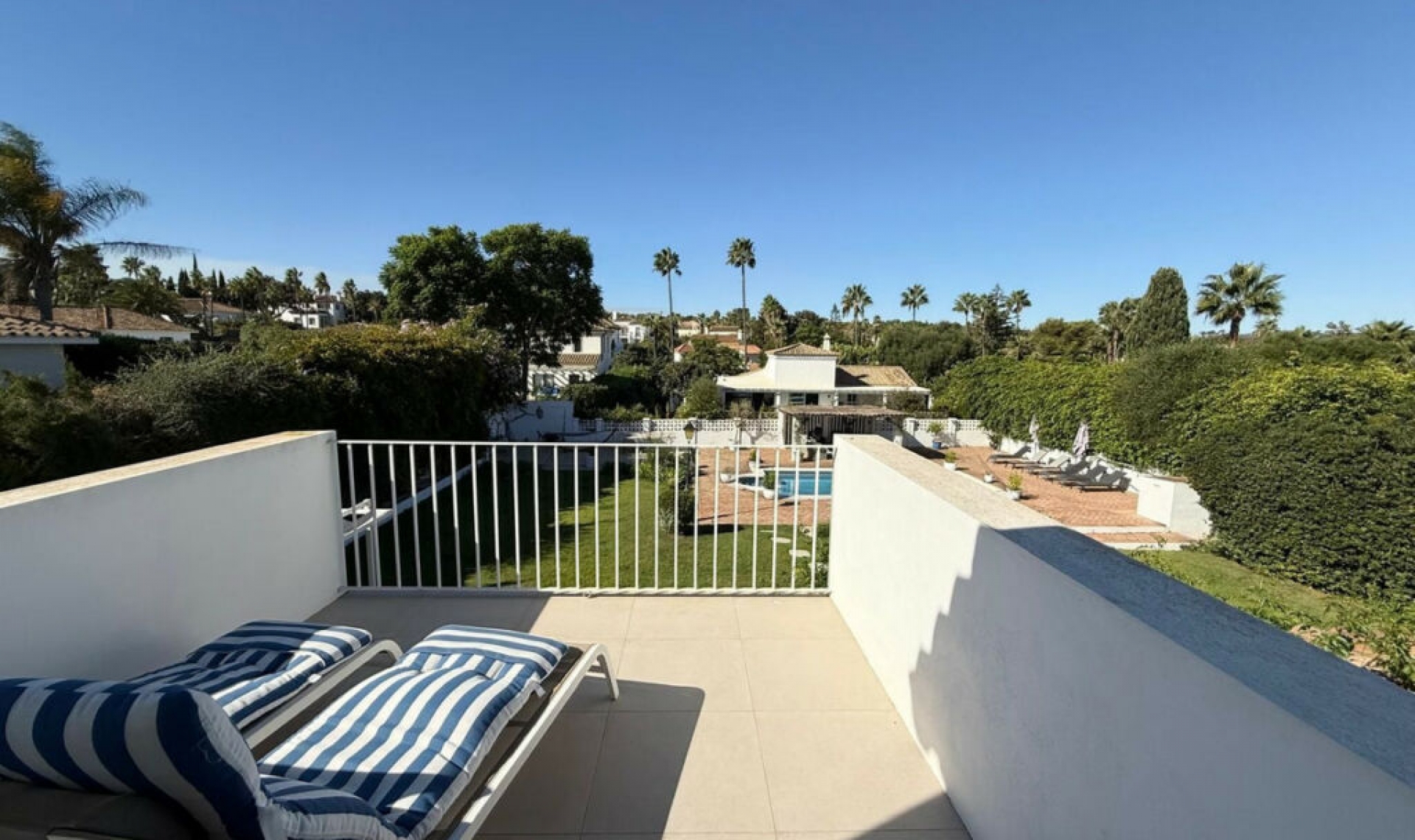 Resale - House -
Sotogrande Costa
