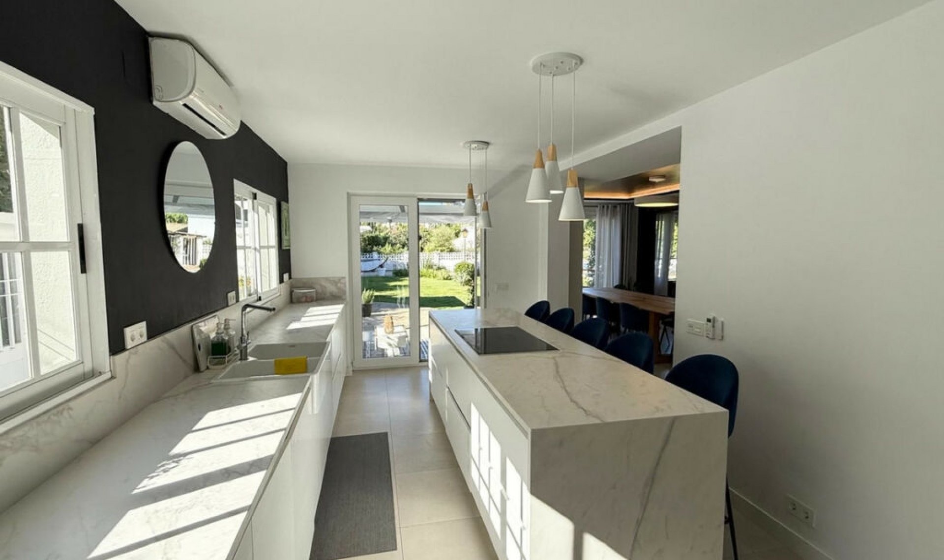 Resale - House -
Sotogrande Costa